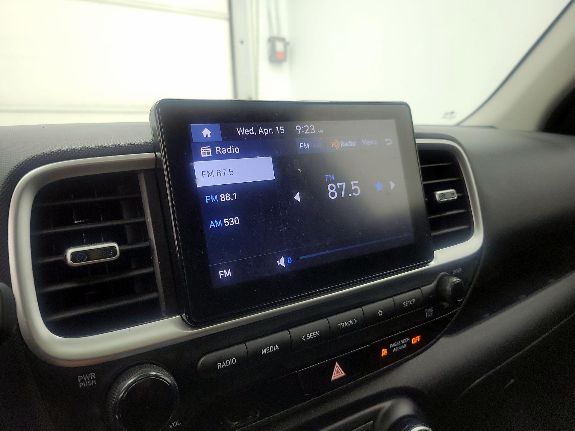 Thumbnail: 2023 Hyundai Venue - 14