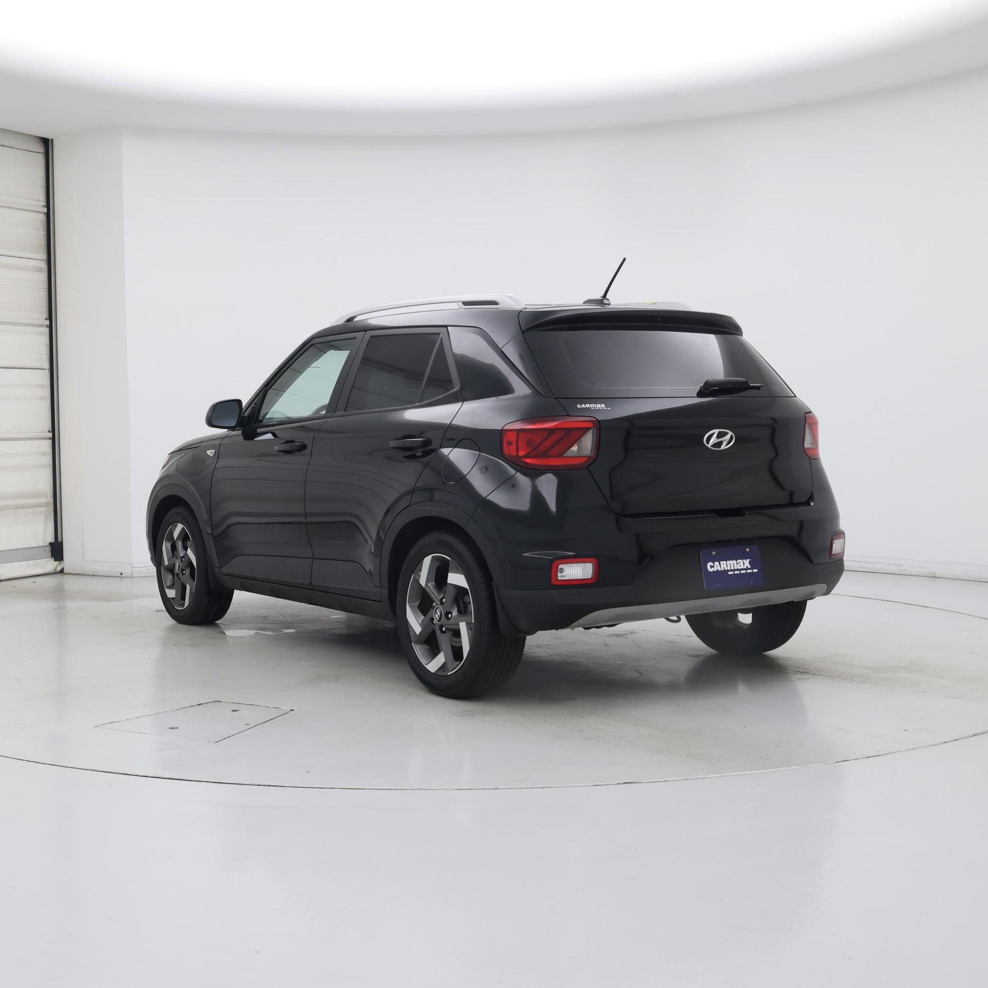 Thumbnail: 2023 Hyundai Venue - 2