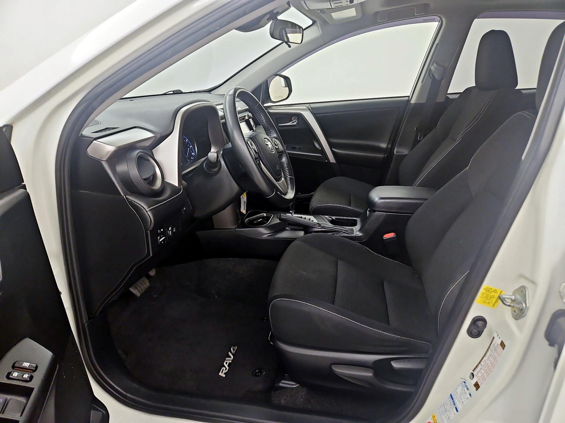 Thumbnail: 2017 Toyota RAV4 - 11