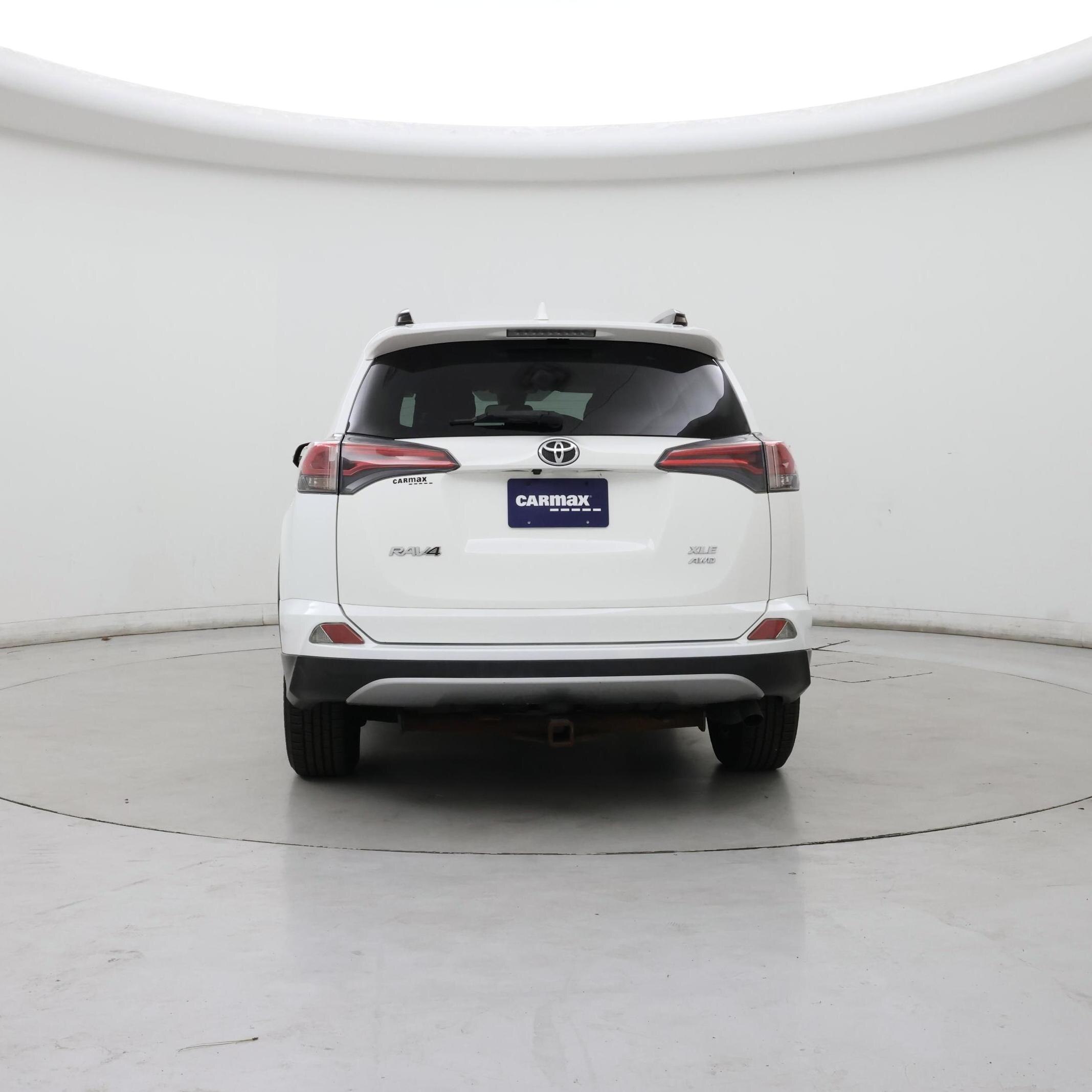 Thumbnail: 2017 Toyota RAV4 - 6