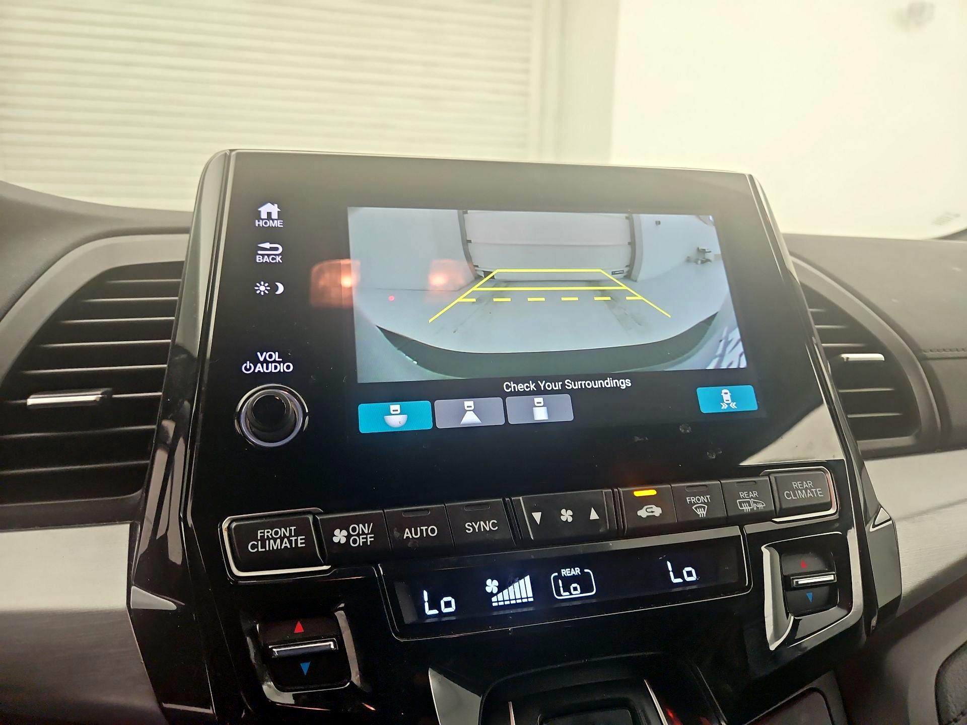 Thumbnail: 2023 Honda Odyssey - 14