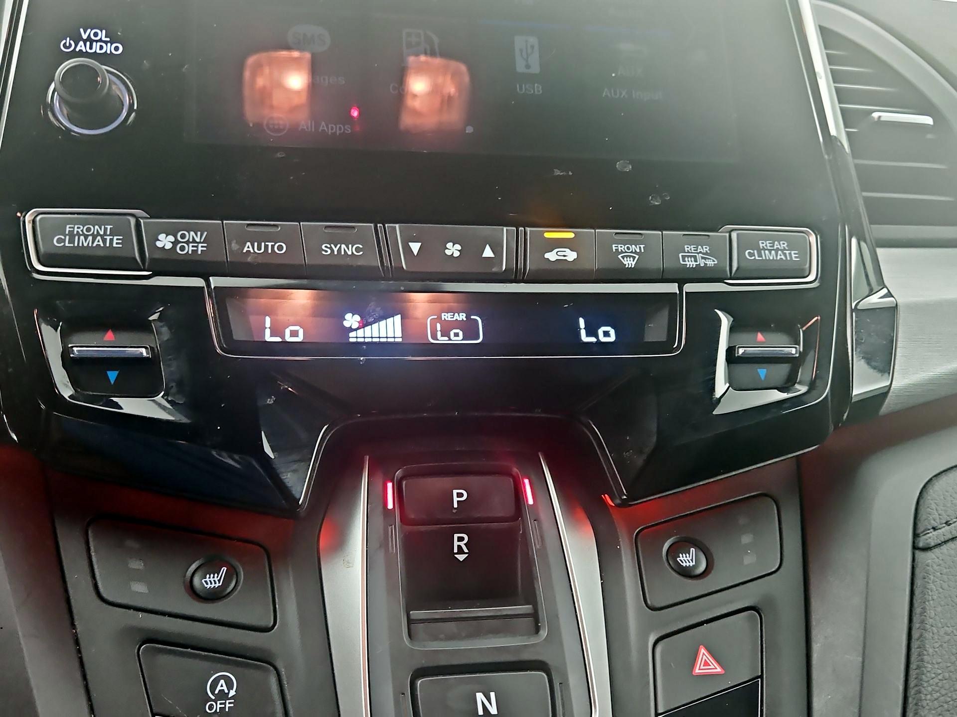 Thumbnail: 2023 Honda Odyssey - 16