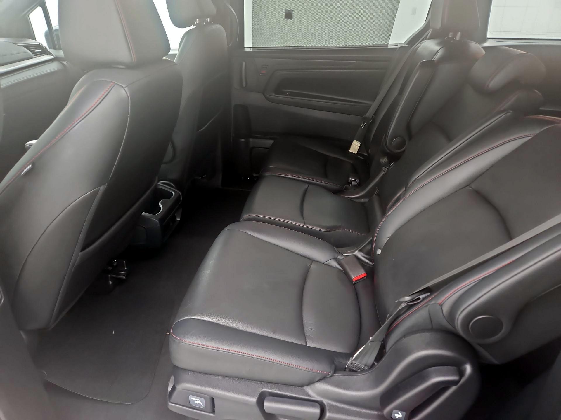 Thumbnail: 2023 Honda Odyssey - 20