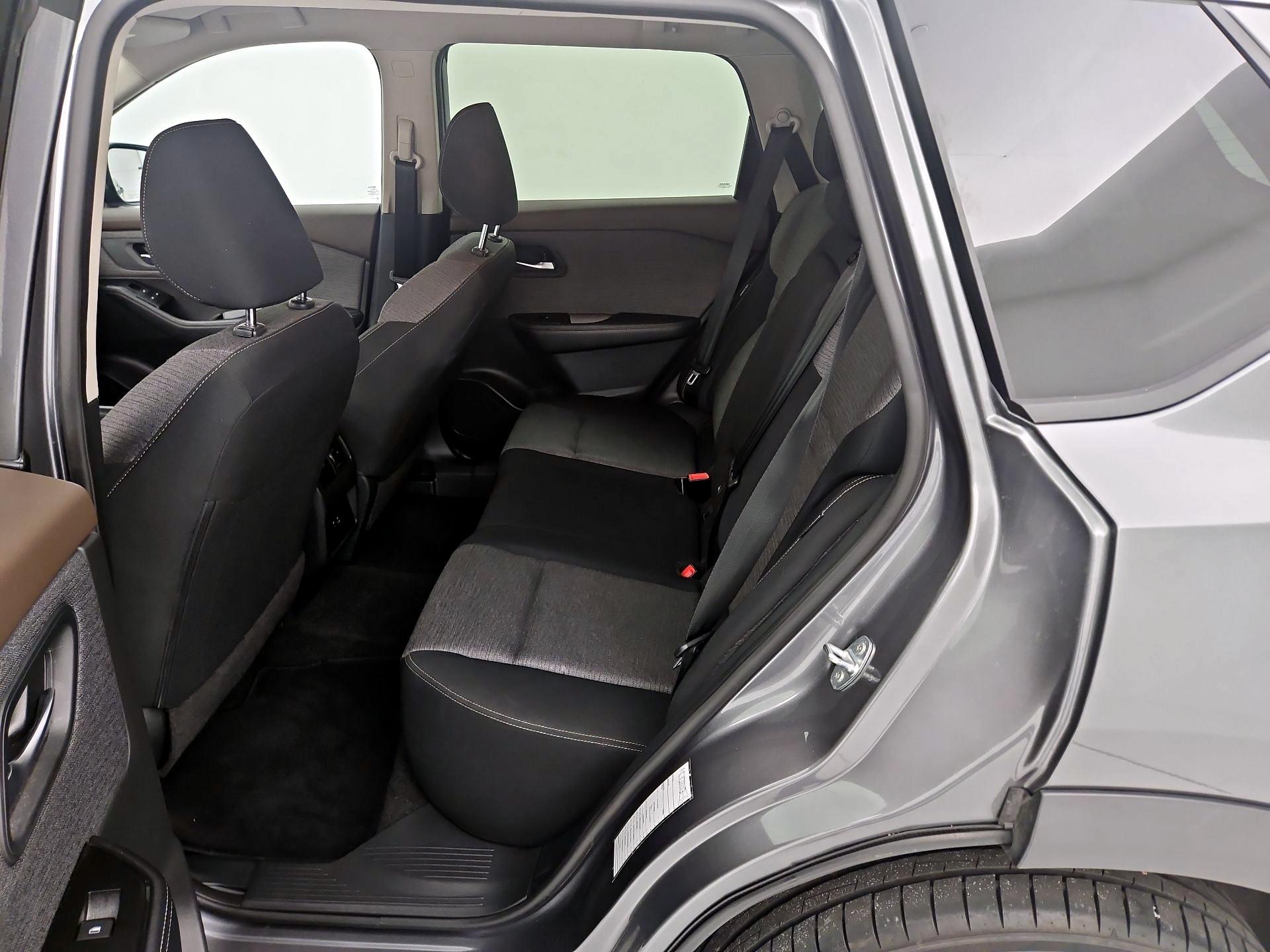Thumbnail: 2023 Nissan Rogue - 19