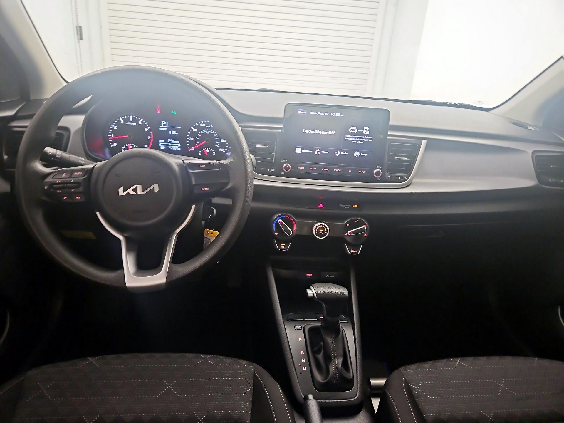 Thumbnail: 2023 Kia Rio - 9