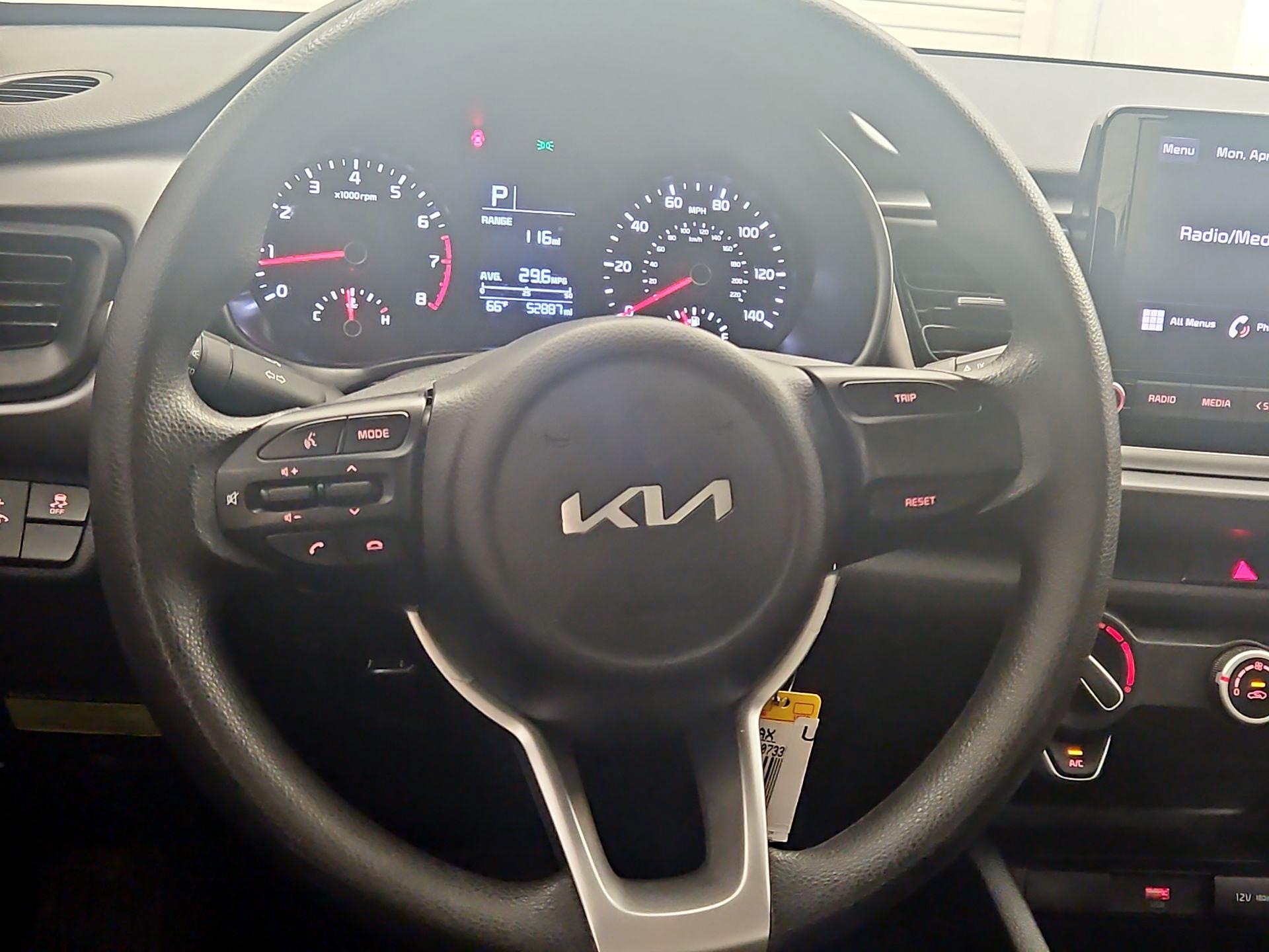 Thumbnail: 2023 Kia Rio - 10
