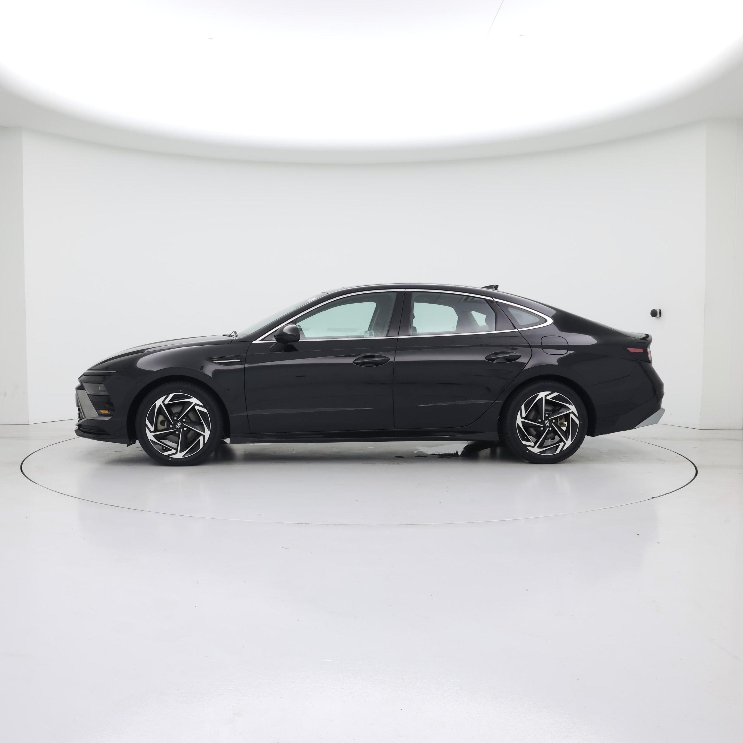 Thumbnail: 2024 Hyundai Sonata - 3