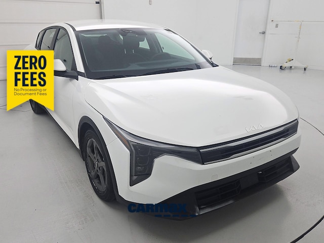 White 2025 Kia K4 LXS FWD Sedan Front-Wheel Drive Automatic