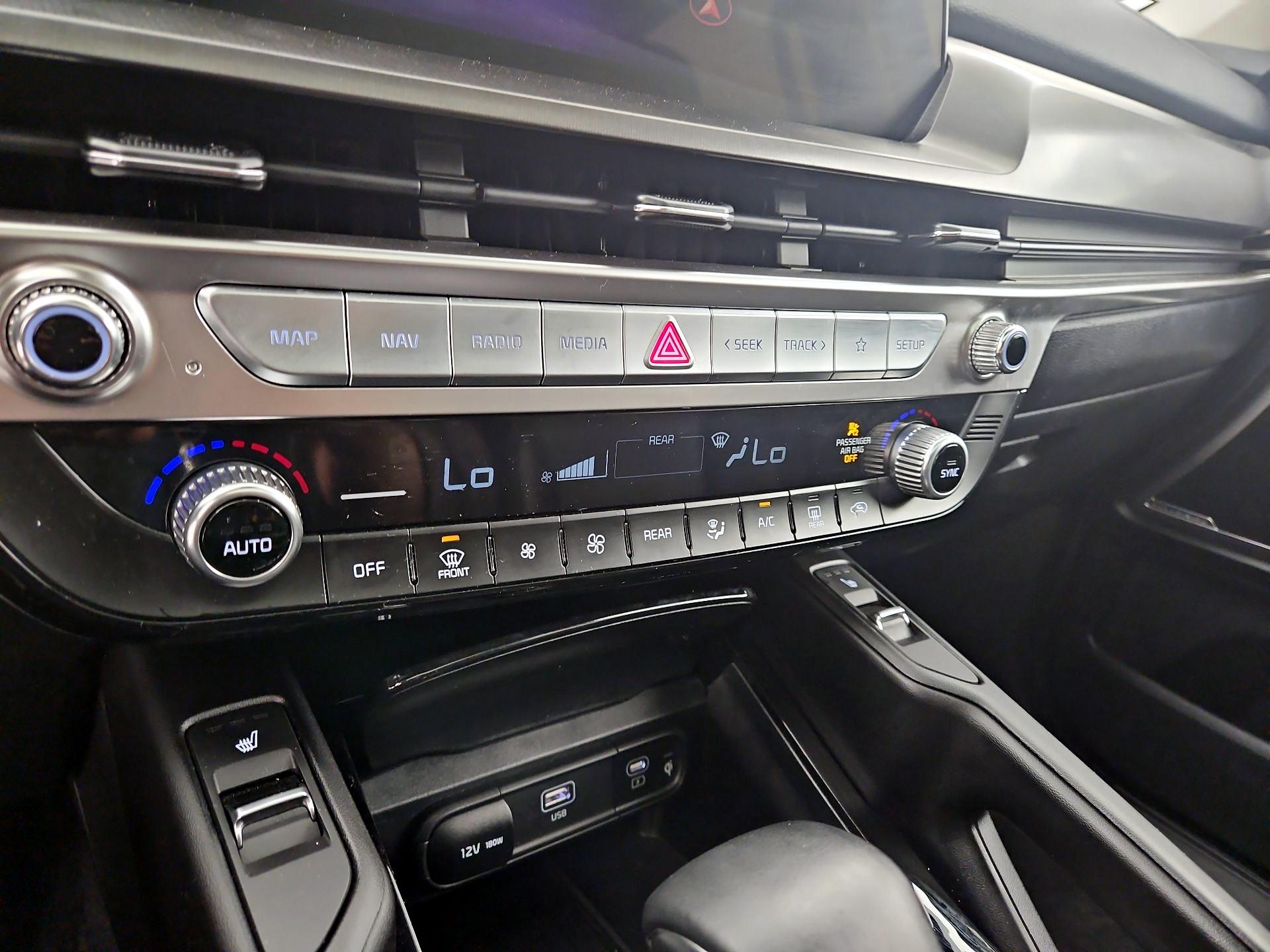 Thumbnail: 2025 Kia Telluride - 17