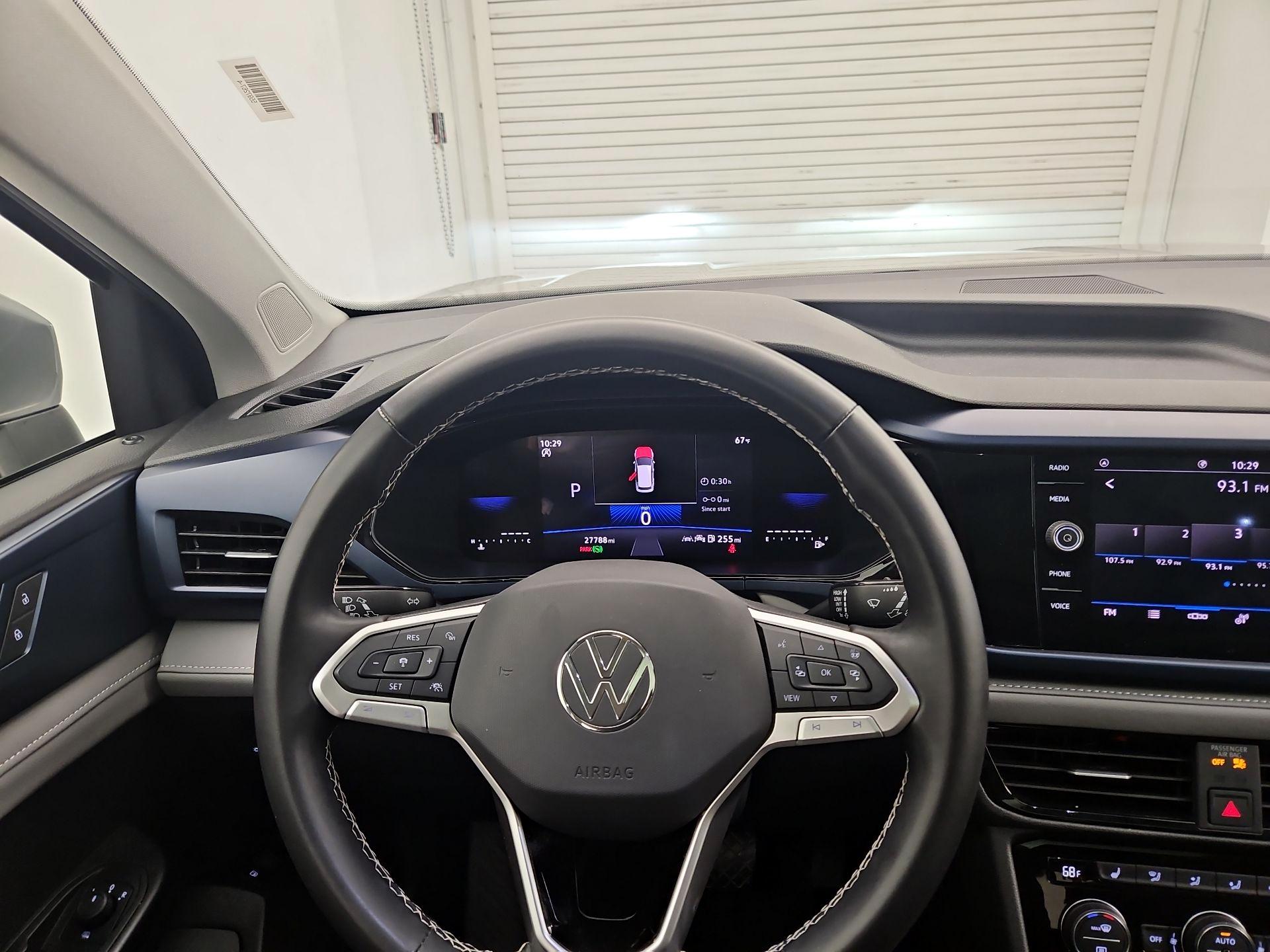 Thumbnail: 2024 Volkswagen Taos - 10
