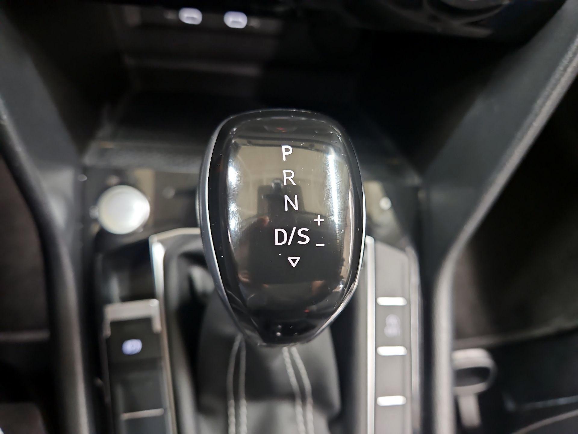 Thumbnail: 2024 Volkswagen Taos - 17