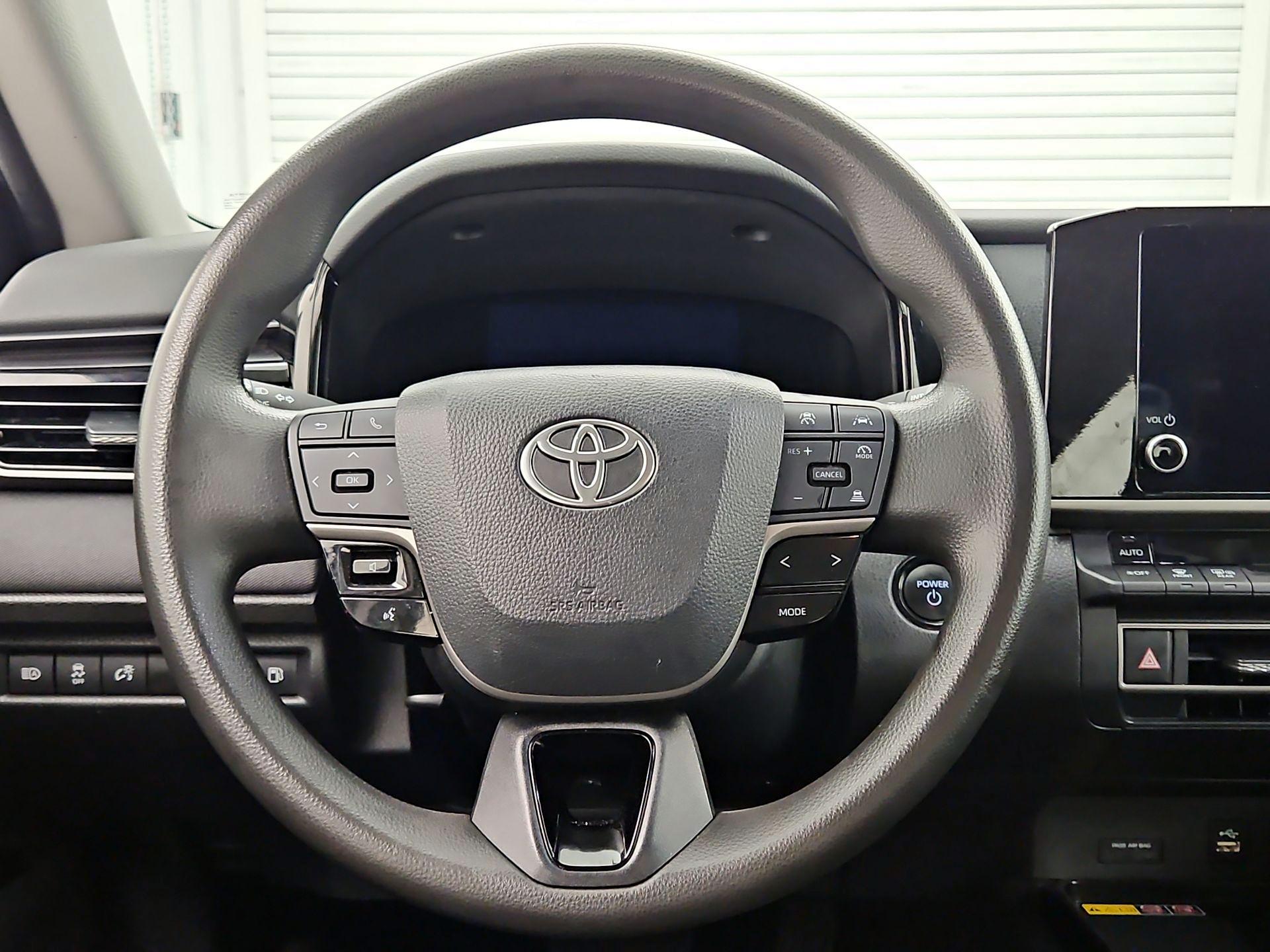 Thumbnail: 2025 Toyota Camry - 10