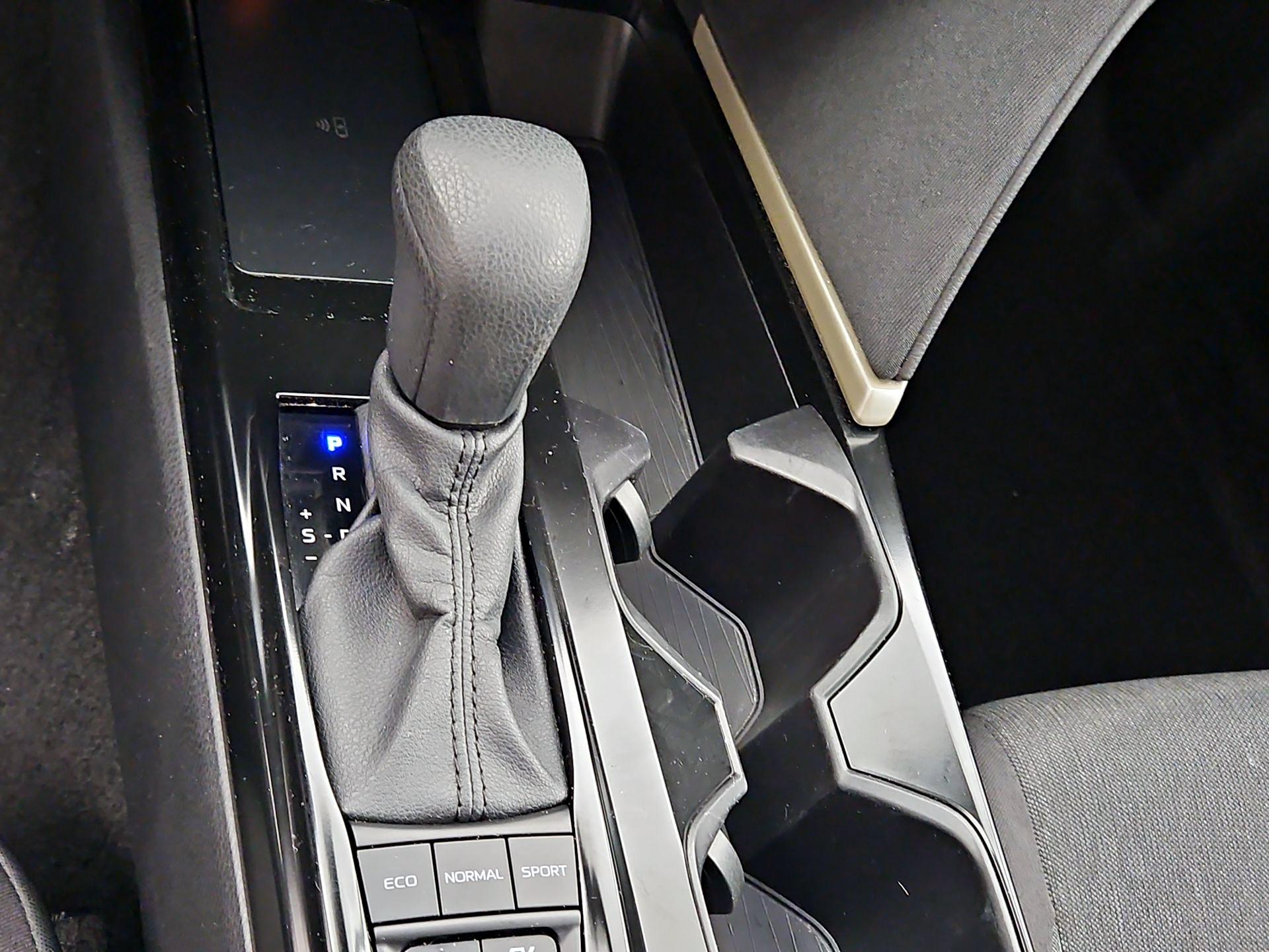 Thumbnail: 2025 Toyota Camry - 17