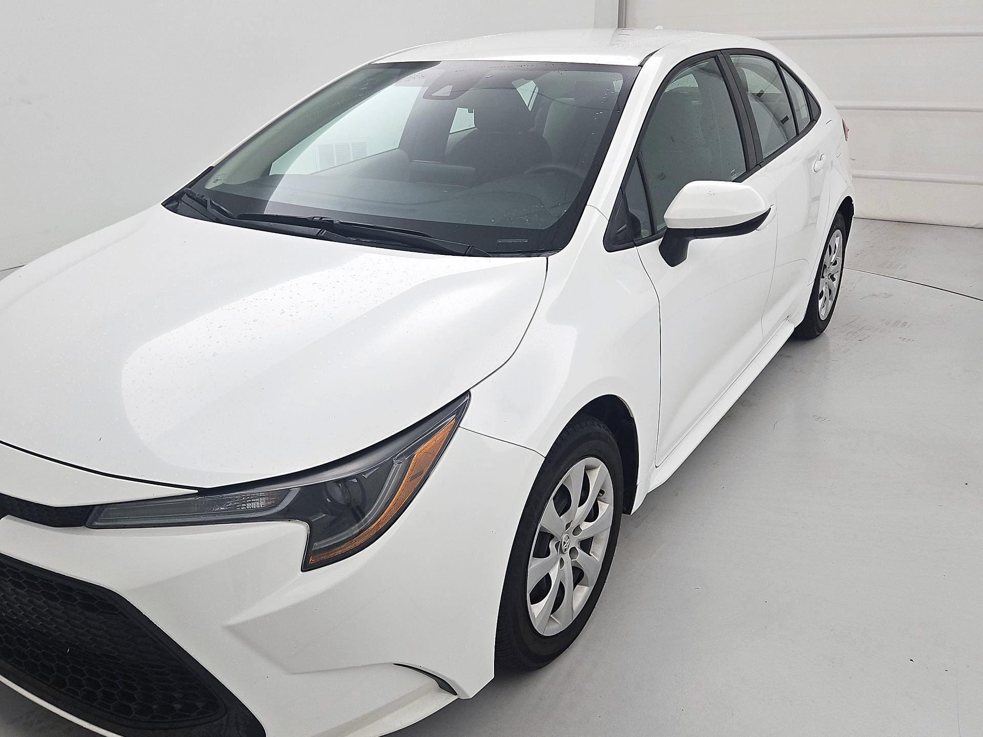 Thumbnail: 2022 Toyota Corolla - 3