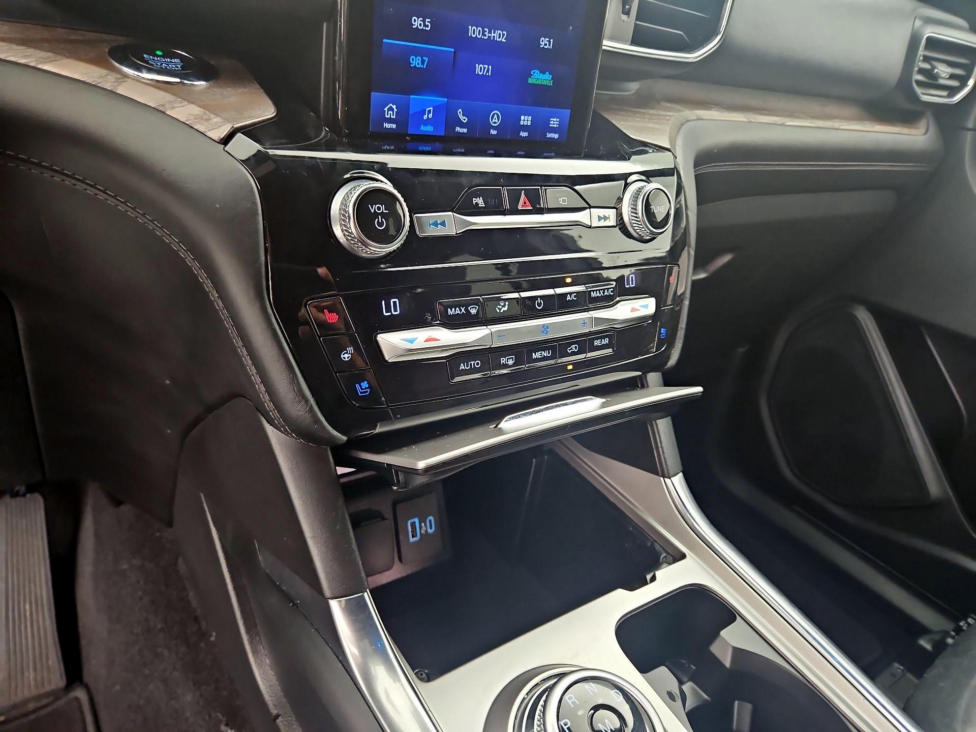 Thumbnail: 2021 Ford Explorer - 17
