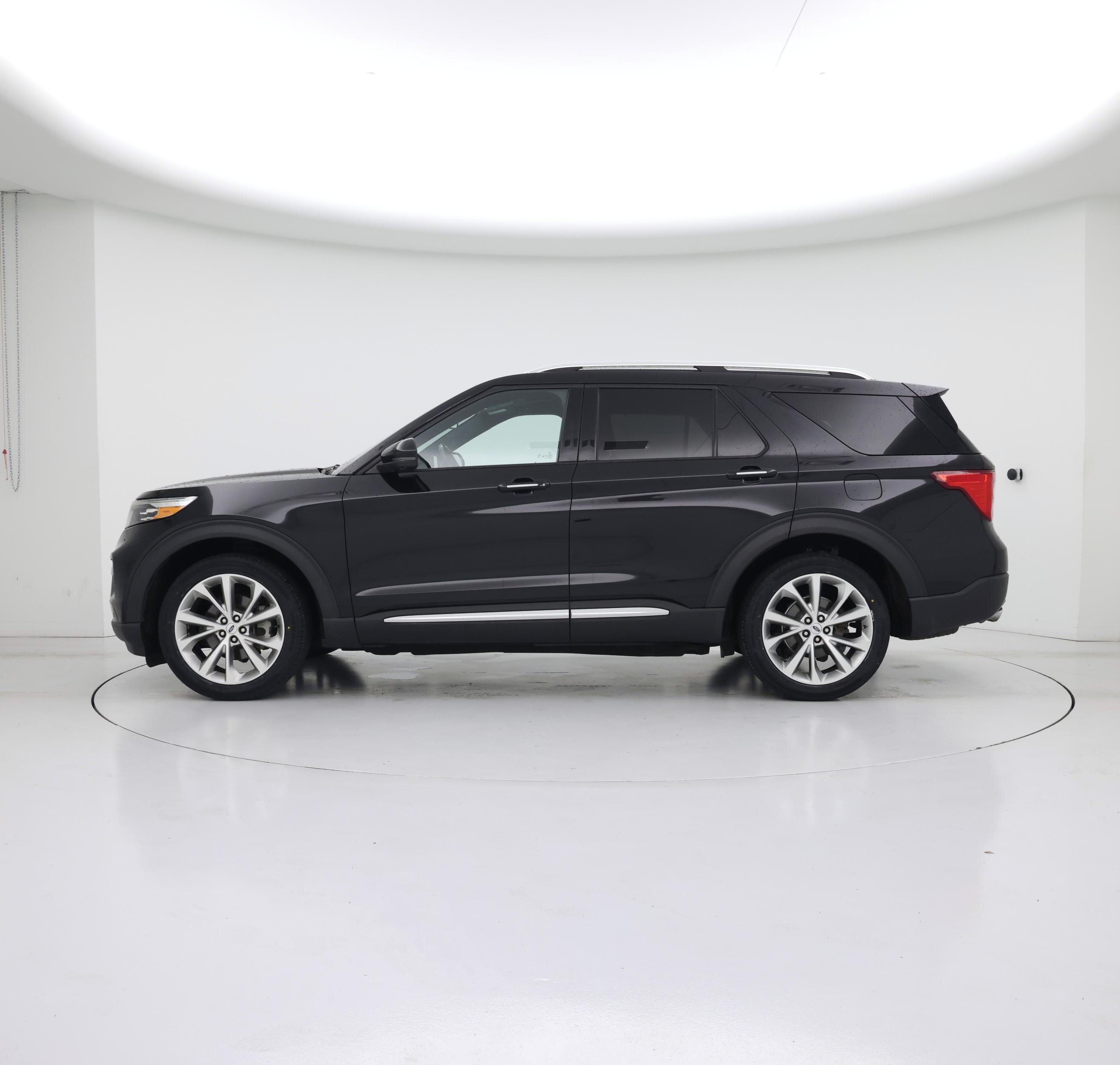 Thumbnail: 2021 Ford Explorer - 3