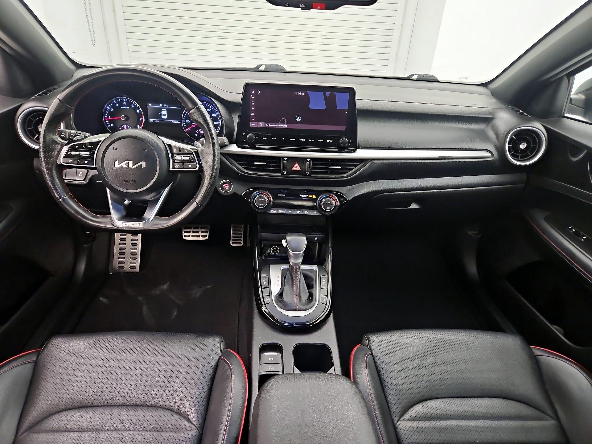 Thumbnail: 2023 Kia Forte - 9