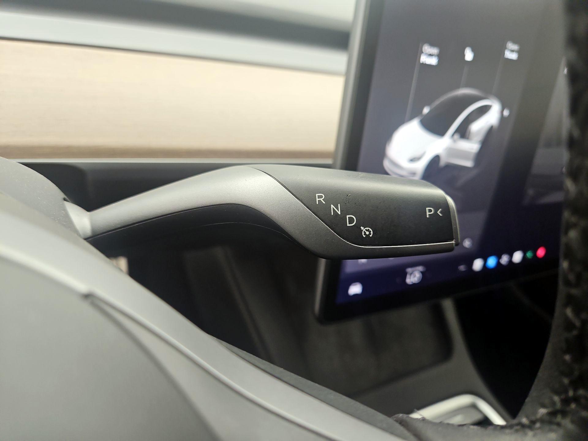 Thumbnail: 2023 Tesla Model 3 - 17