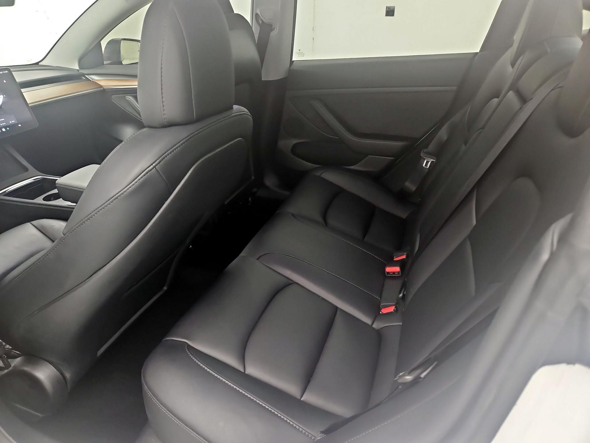 Thumbnail: 2023 Tesla Model 3 - 18