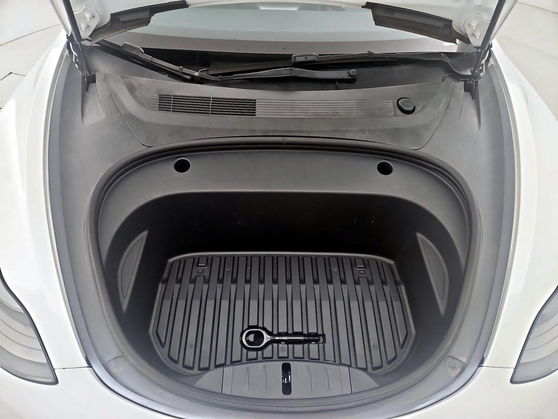 Thumbnail: 2023 Tesla Model 3 - 20