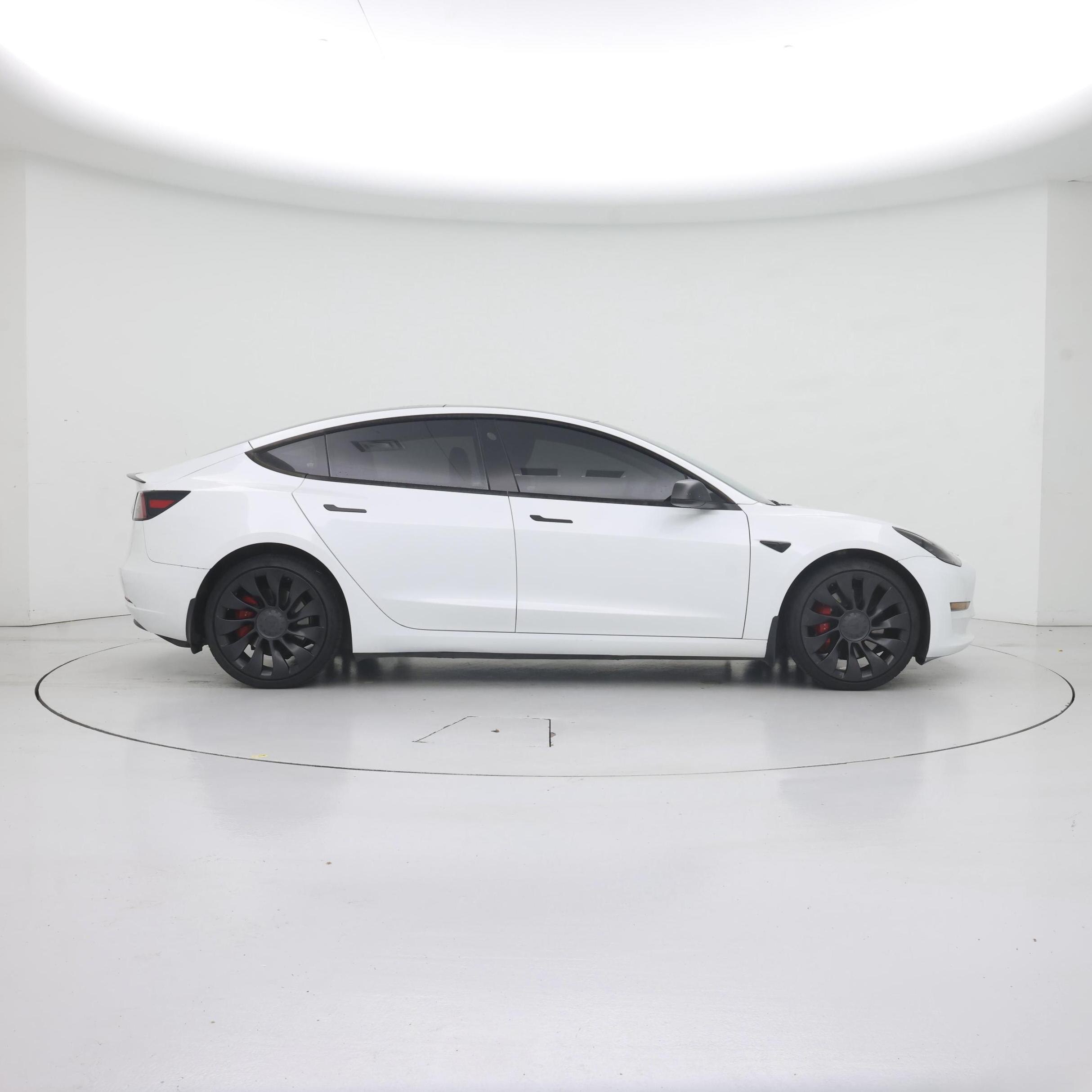 Thumbnail: 2023 Tesla Model 3 - 7