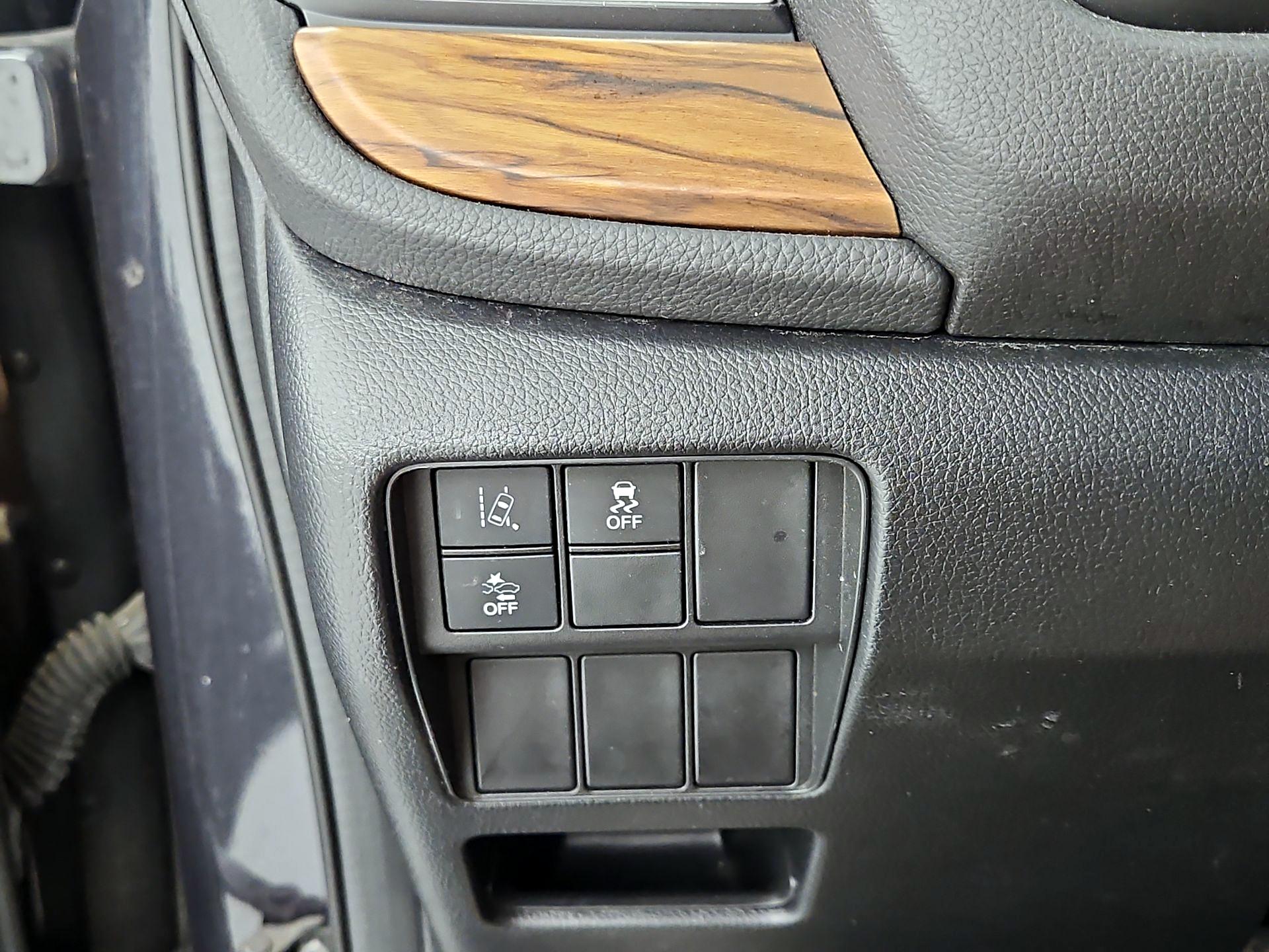 Thumbnail: 2019 Honda CR-V - 13