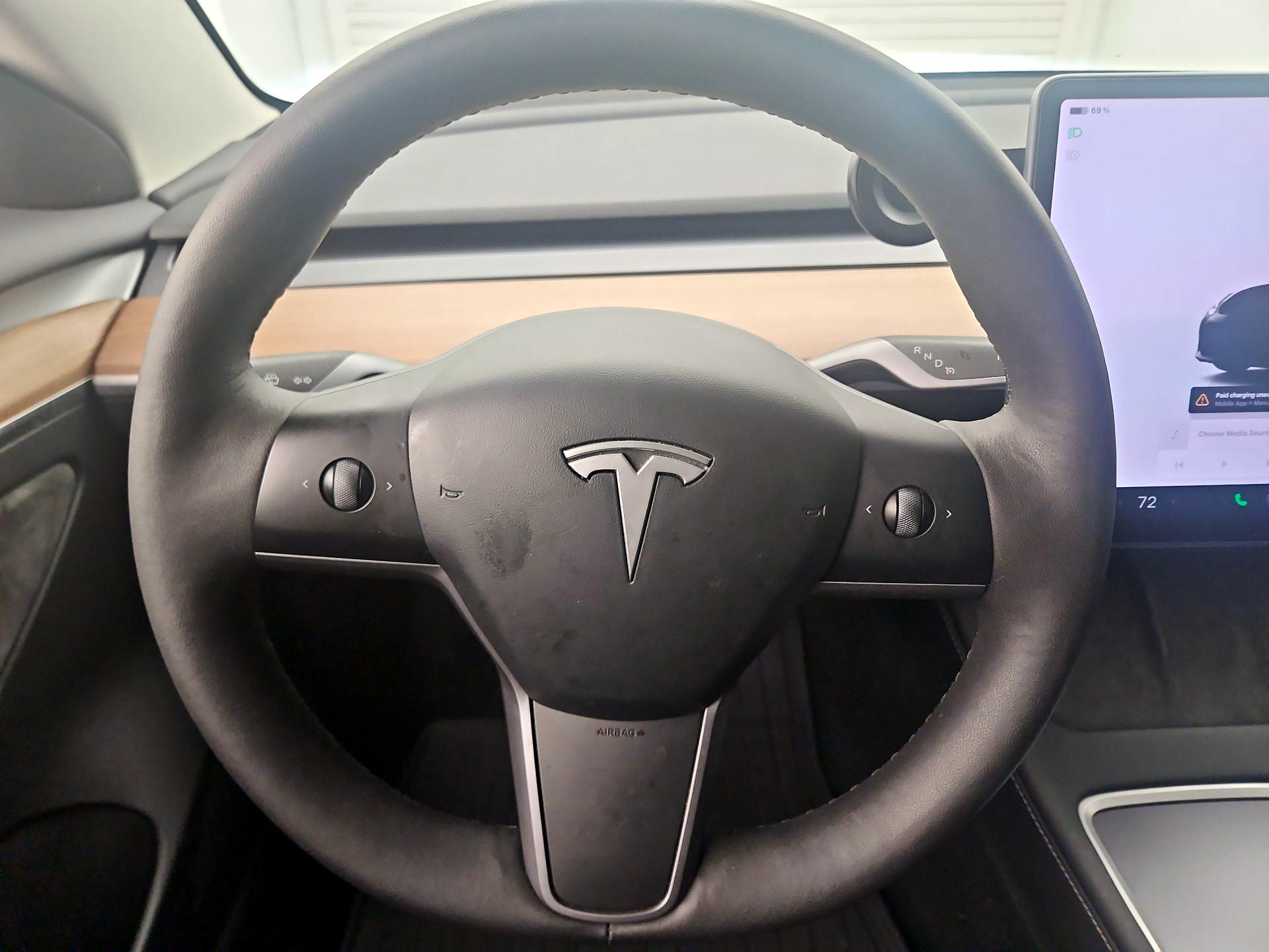 Thumbnail: 2023 Tesla Model 3 - 10