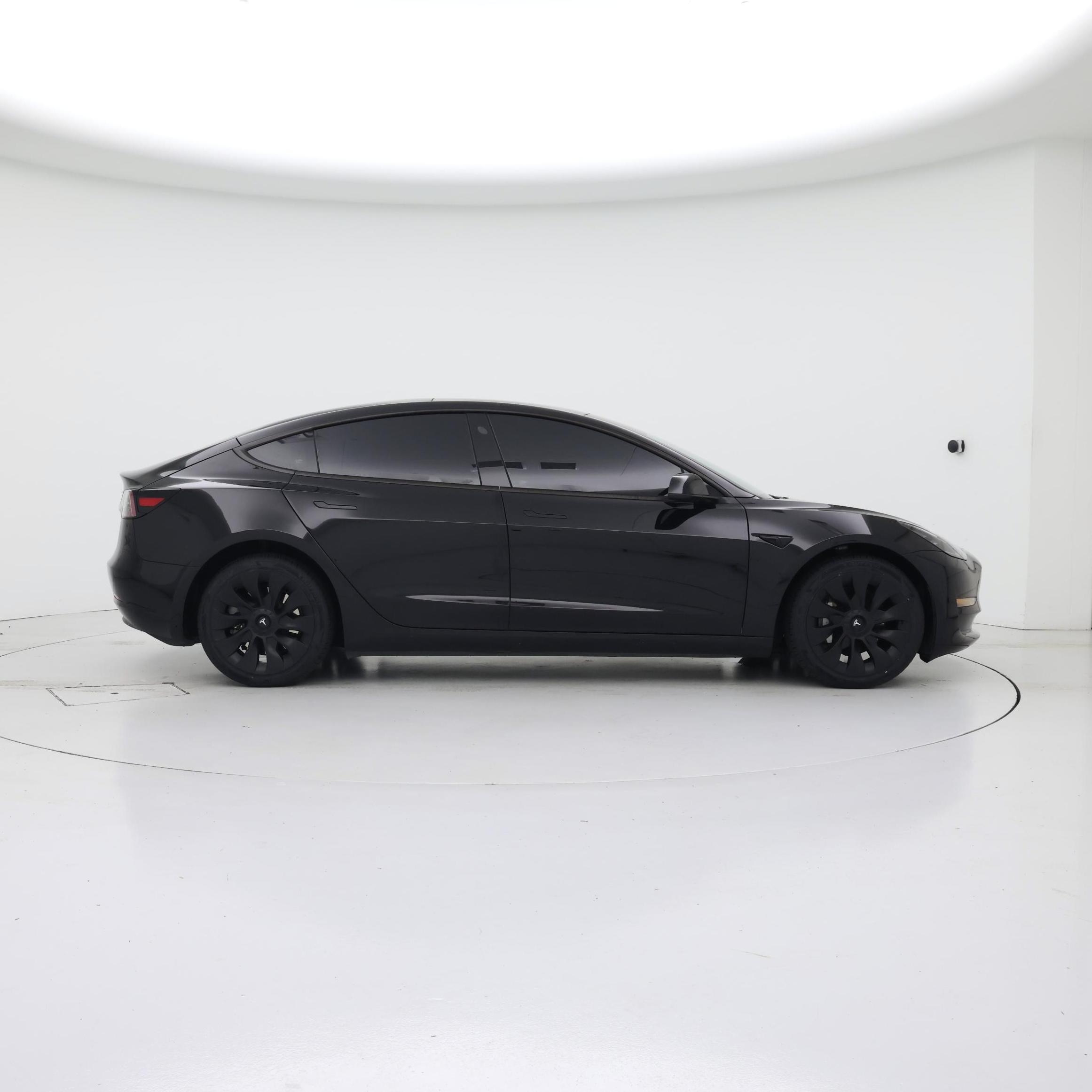Thumbnail: 2023 Tesla Model 3 - 7
