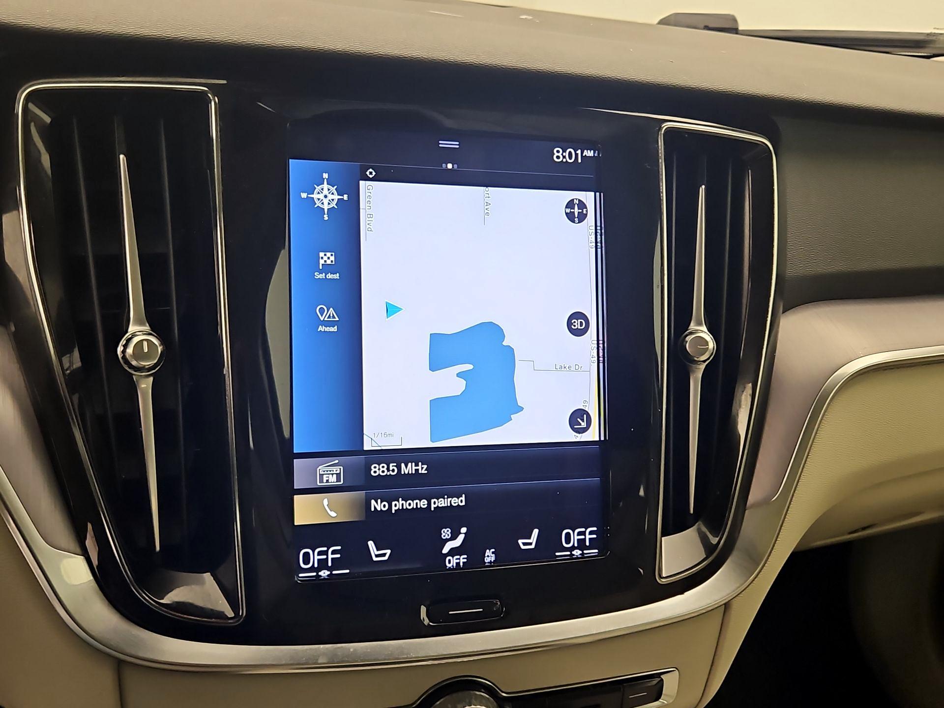 Thumbnail: 2020 Volvo V60 - 14