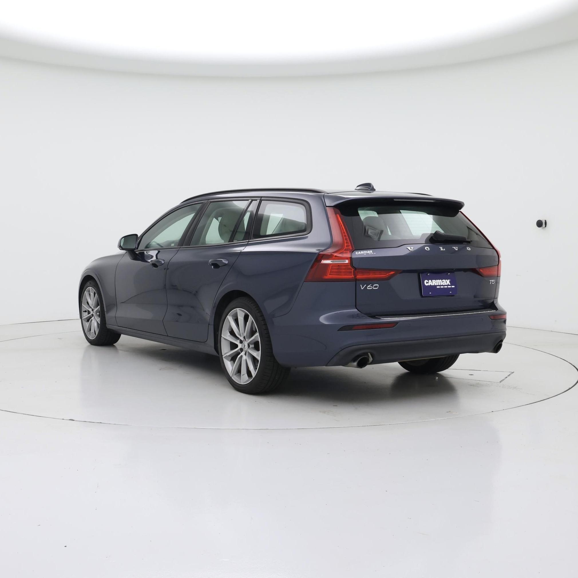 Thumbnail: 2020 Volvo V60 - 2