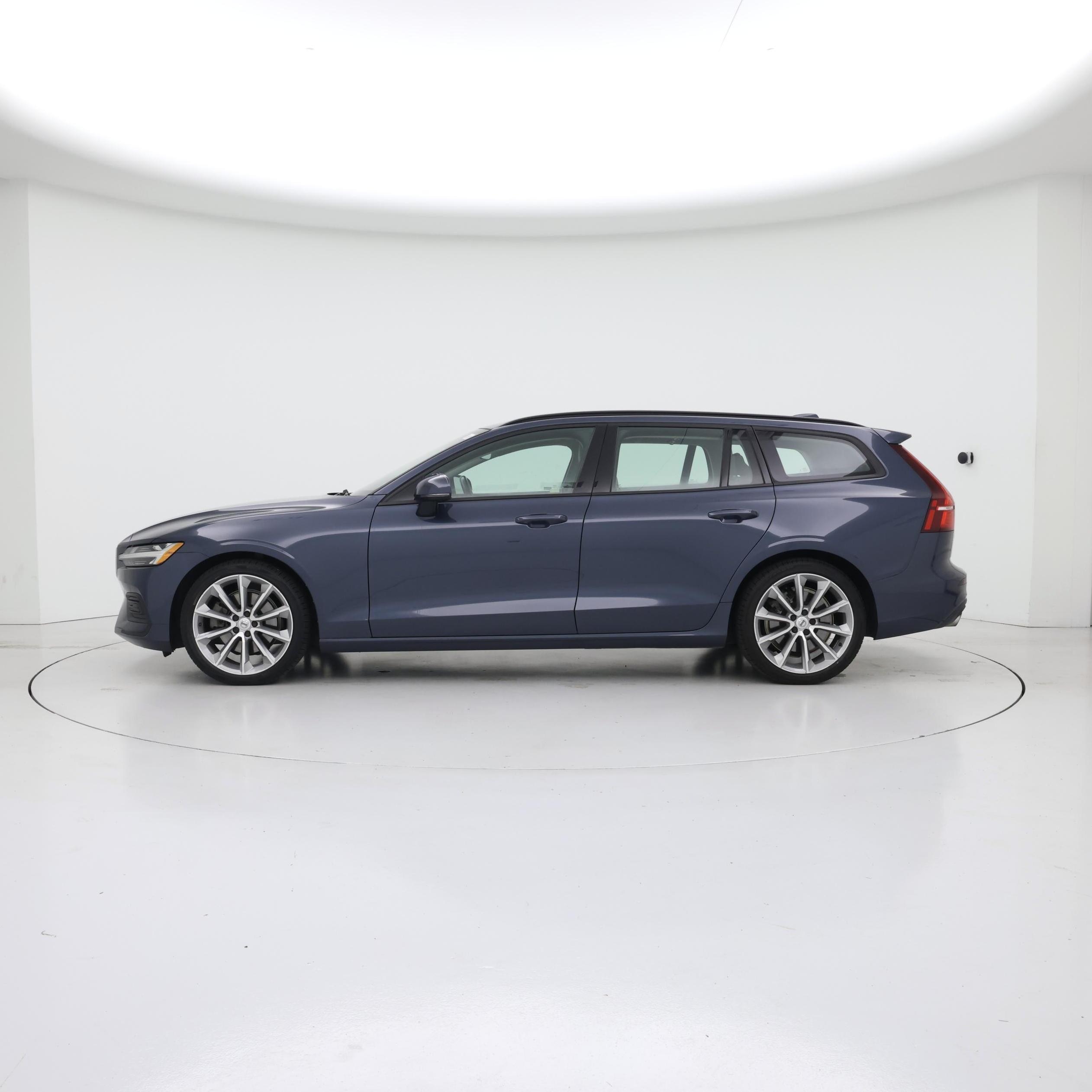 Thumbnail: 2020 Volvo V60 - 3