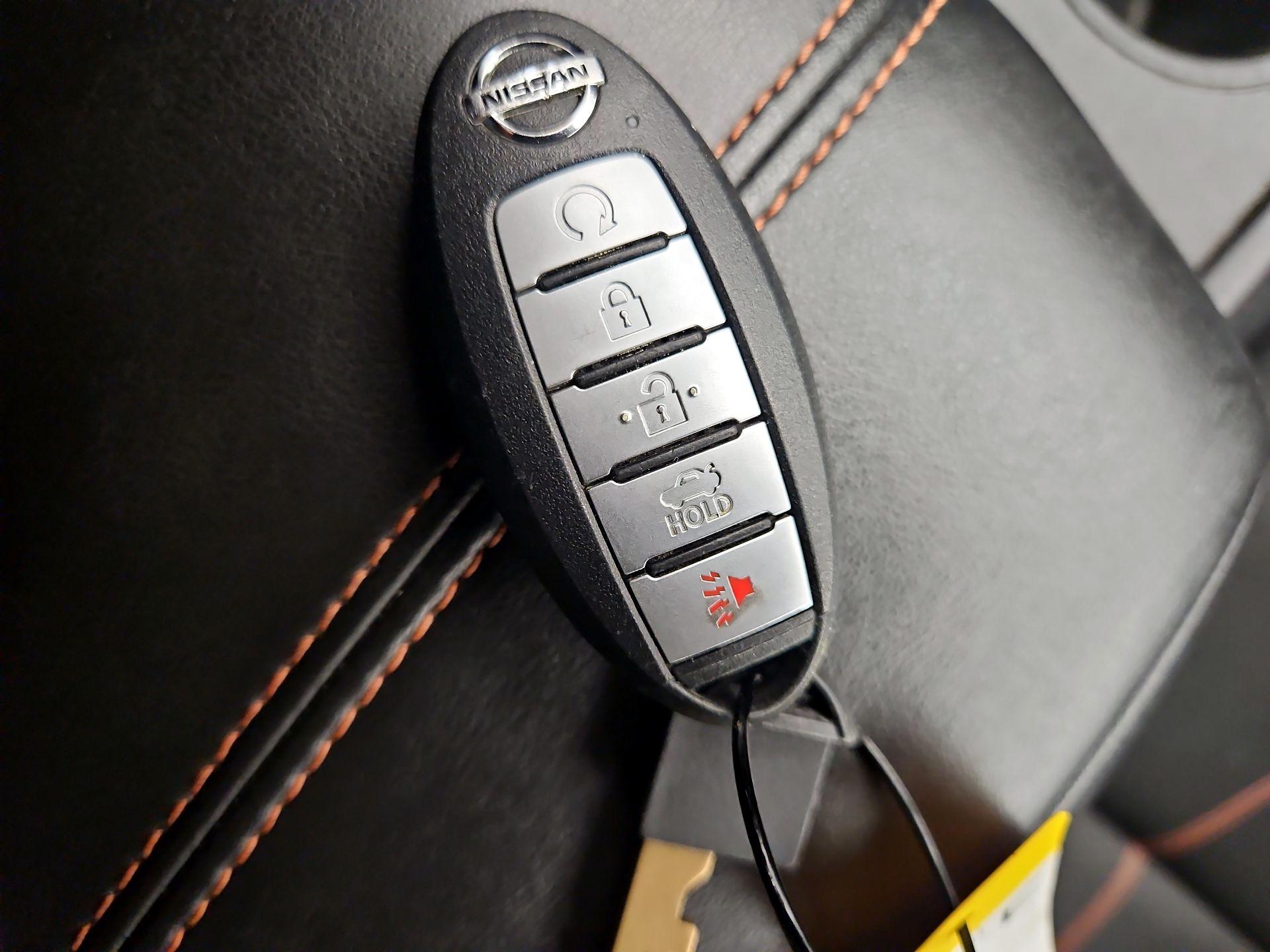 Thumbnail: 2019 Nissan Altima - 18