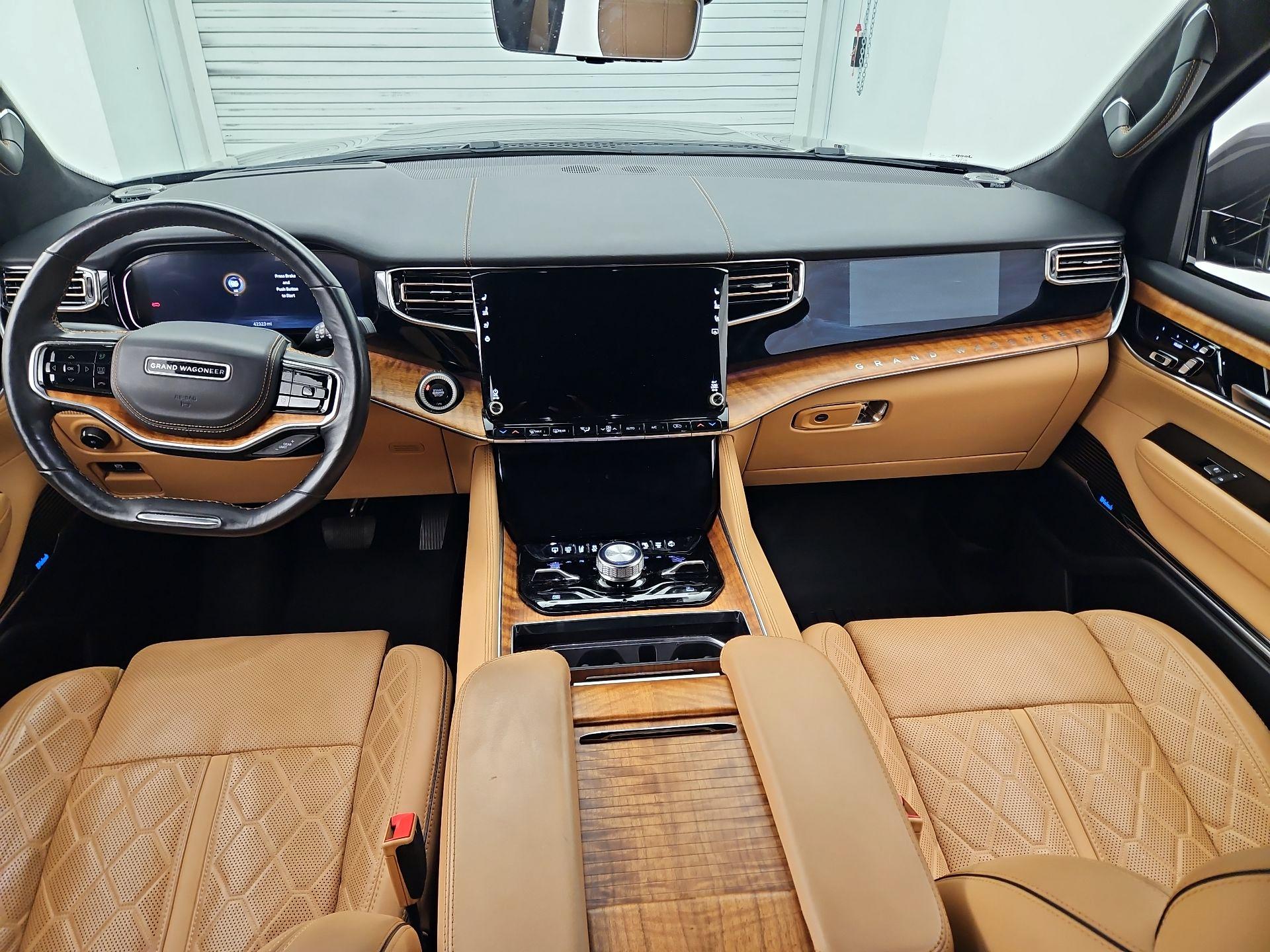 Thumbnail: 2022 Jeep Grand Wagoneer - 9