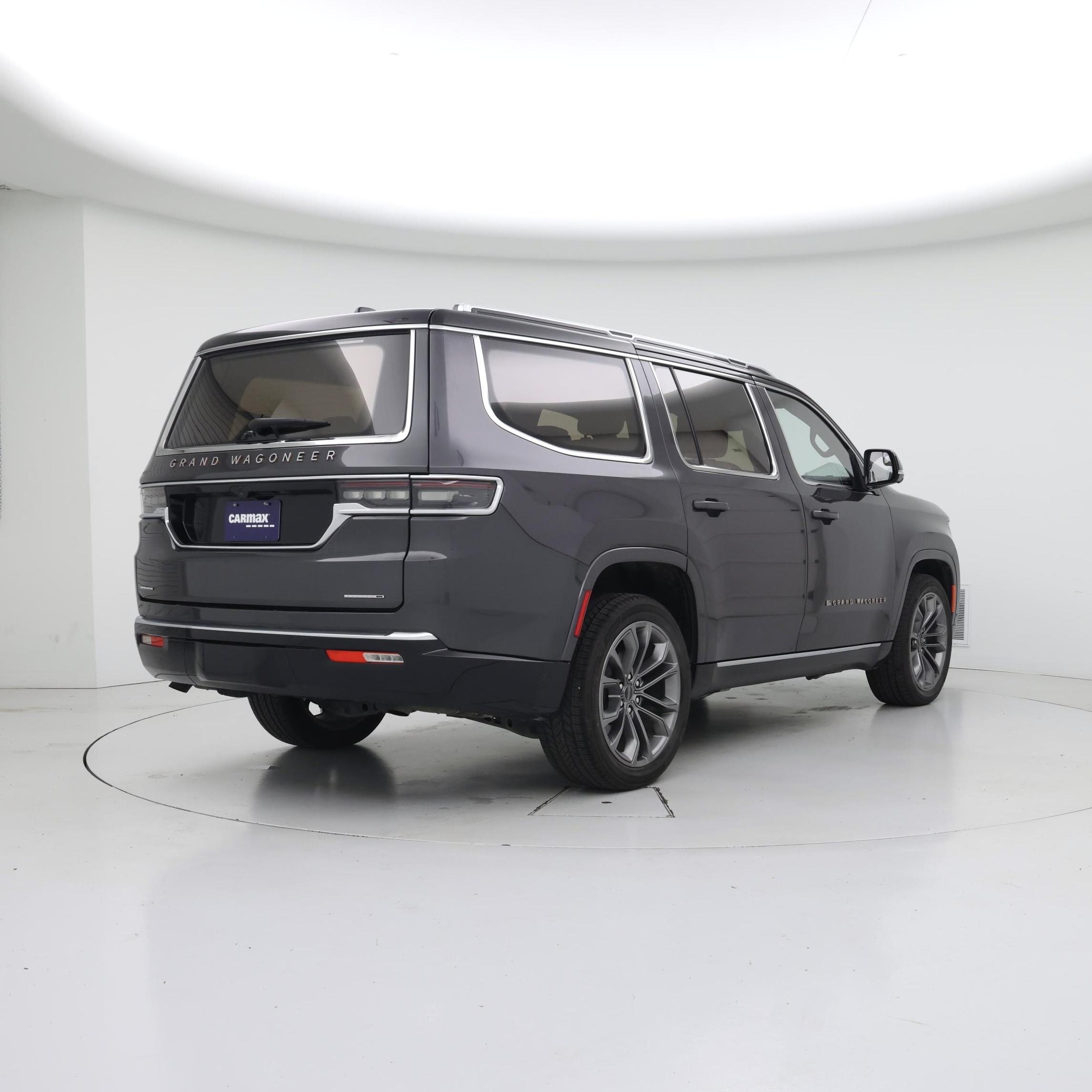 Thumbnail: 2022 Jeep Grand Wagoneer - 8