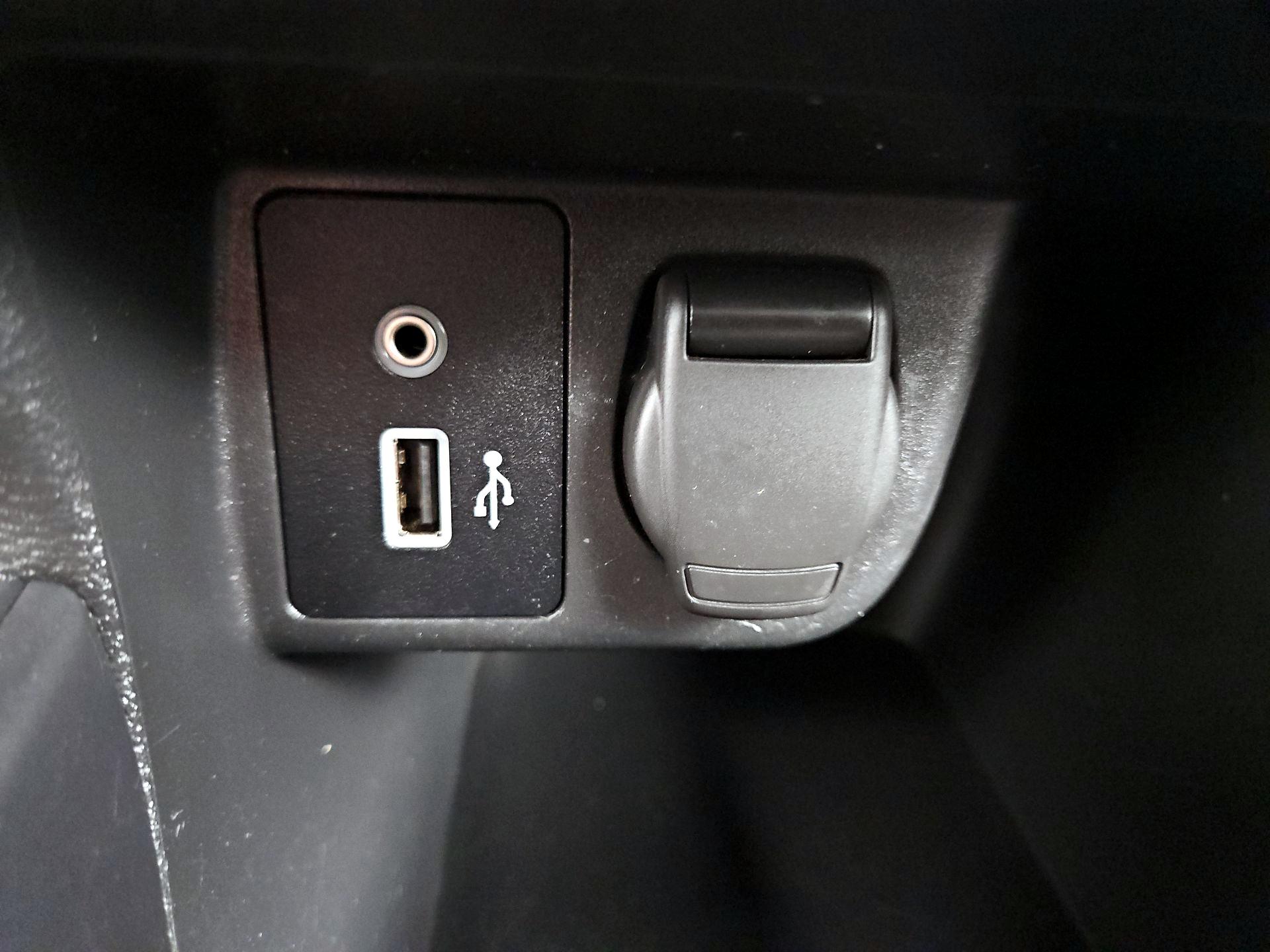 Thumbnail: 2022 Nissan Versa - 18