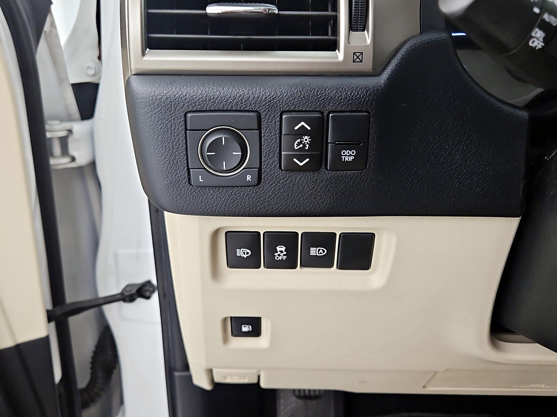 Thumbnail: 2020 Lexus GX - 13