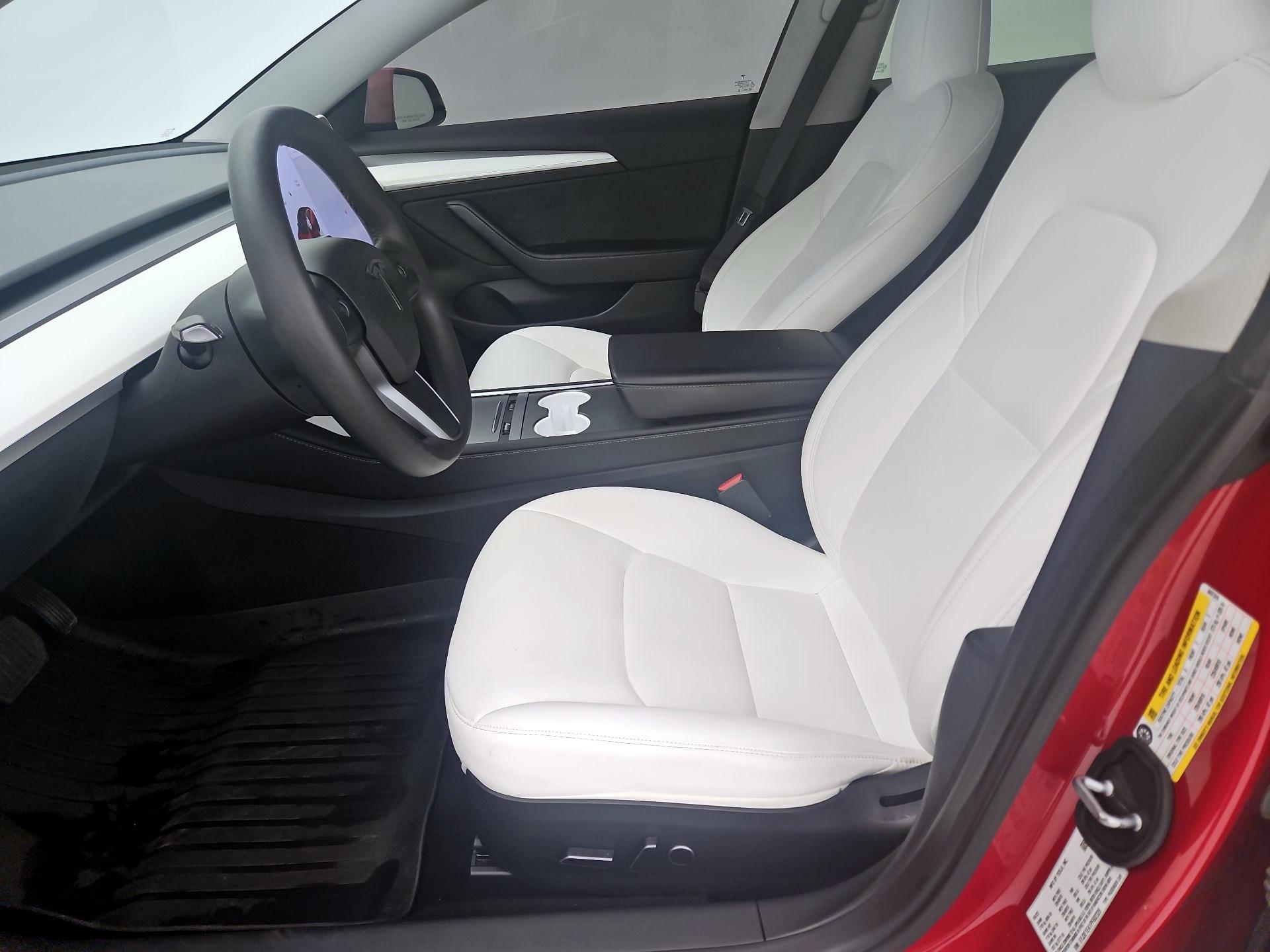 Thumbnail: 2023 Tesla Model 3 - 11