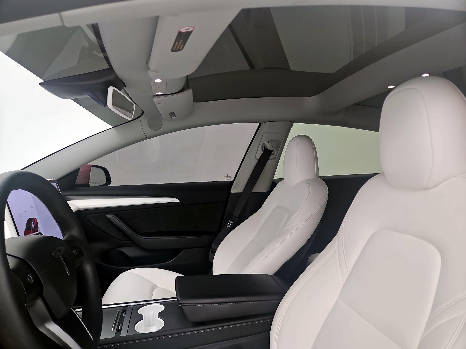 Thumbnail: 2023 Tesla Model 3 - 19