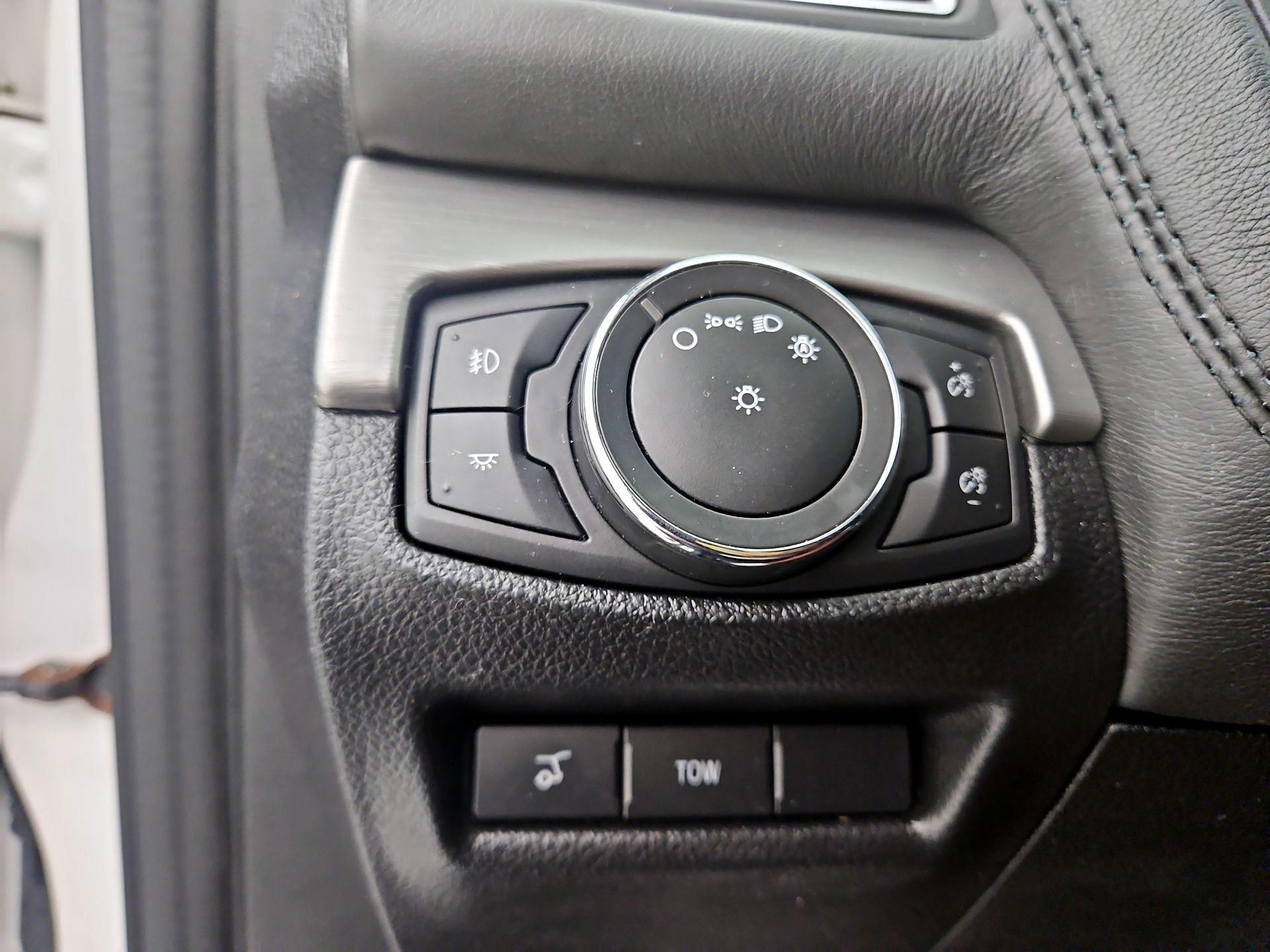 Thumbnail: 2017 Ford Explorer - 13