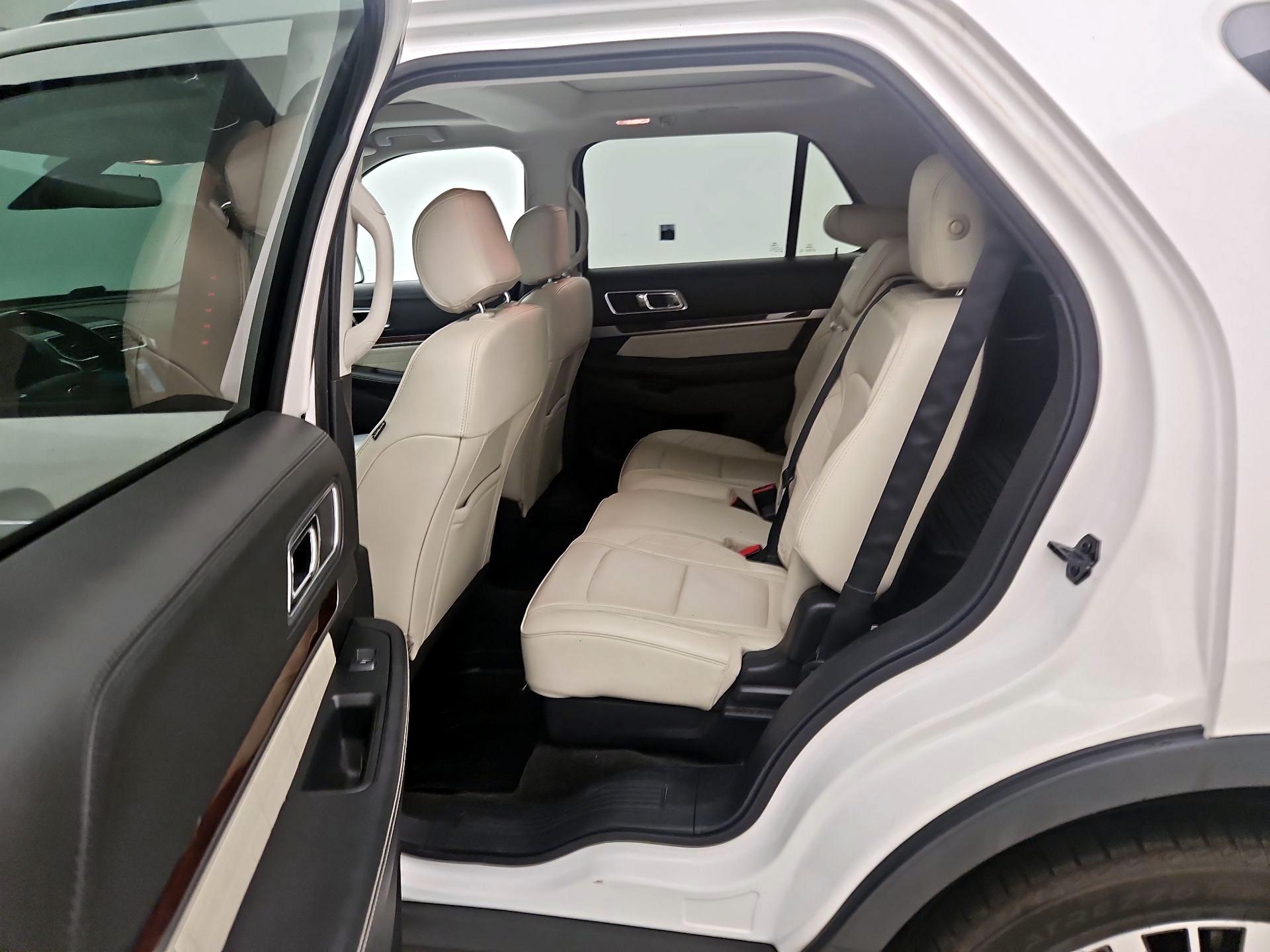 Thumbnail: 2017 Ford Explorer - 20