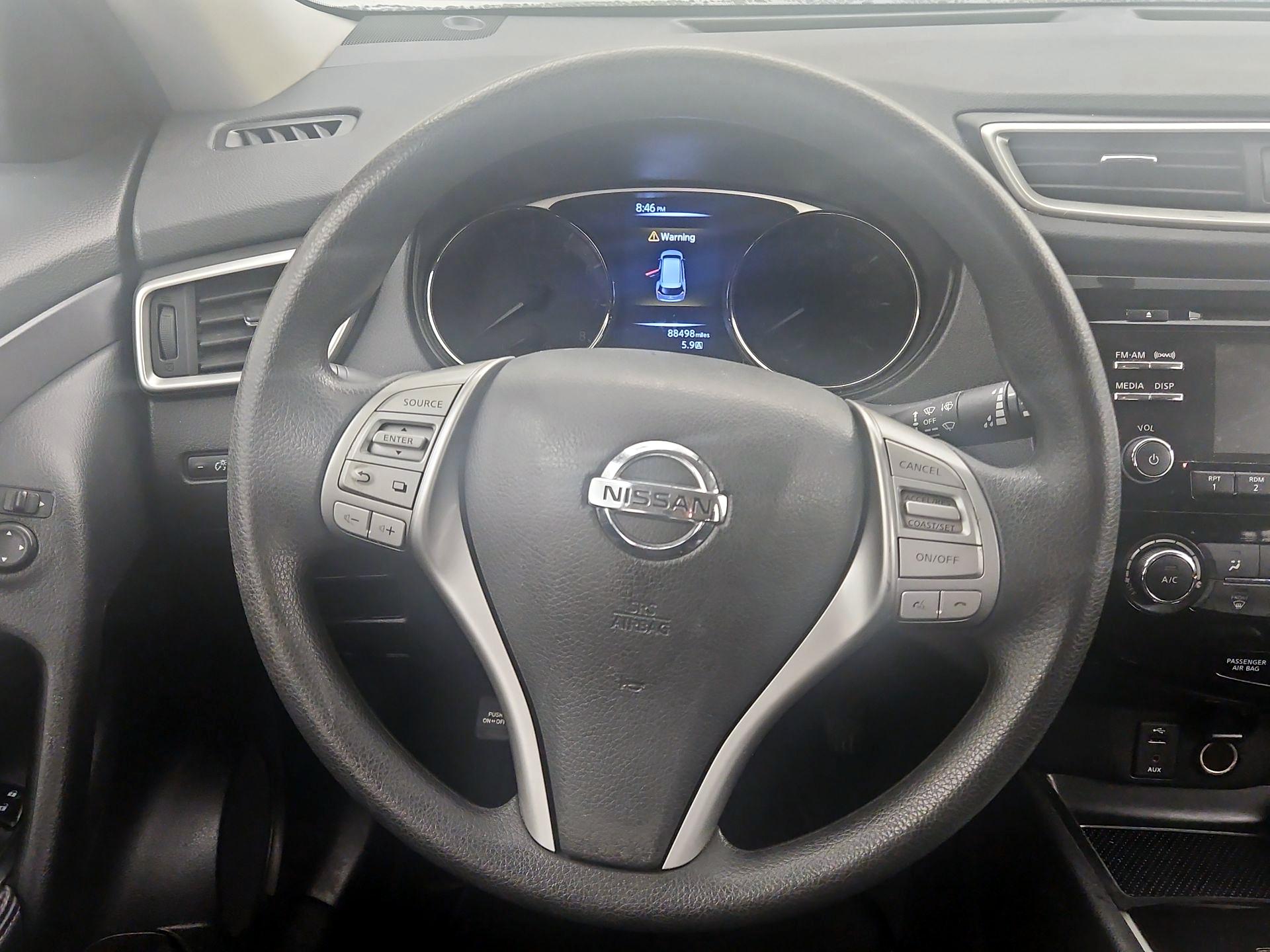 Thumbnail: 2016 Nissan Rogue - 10