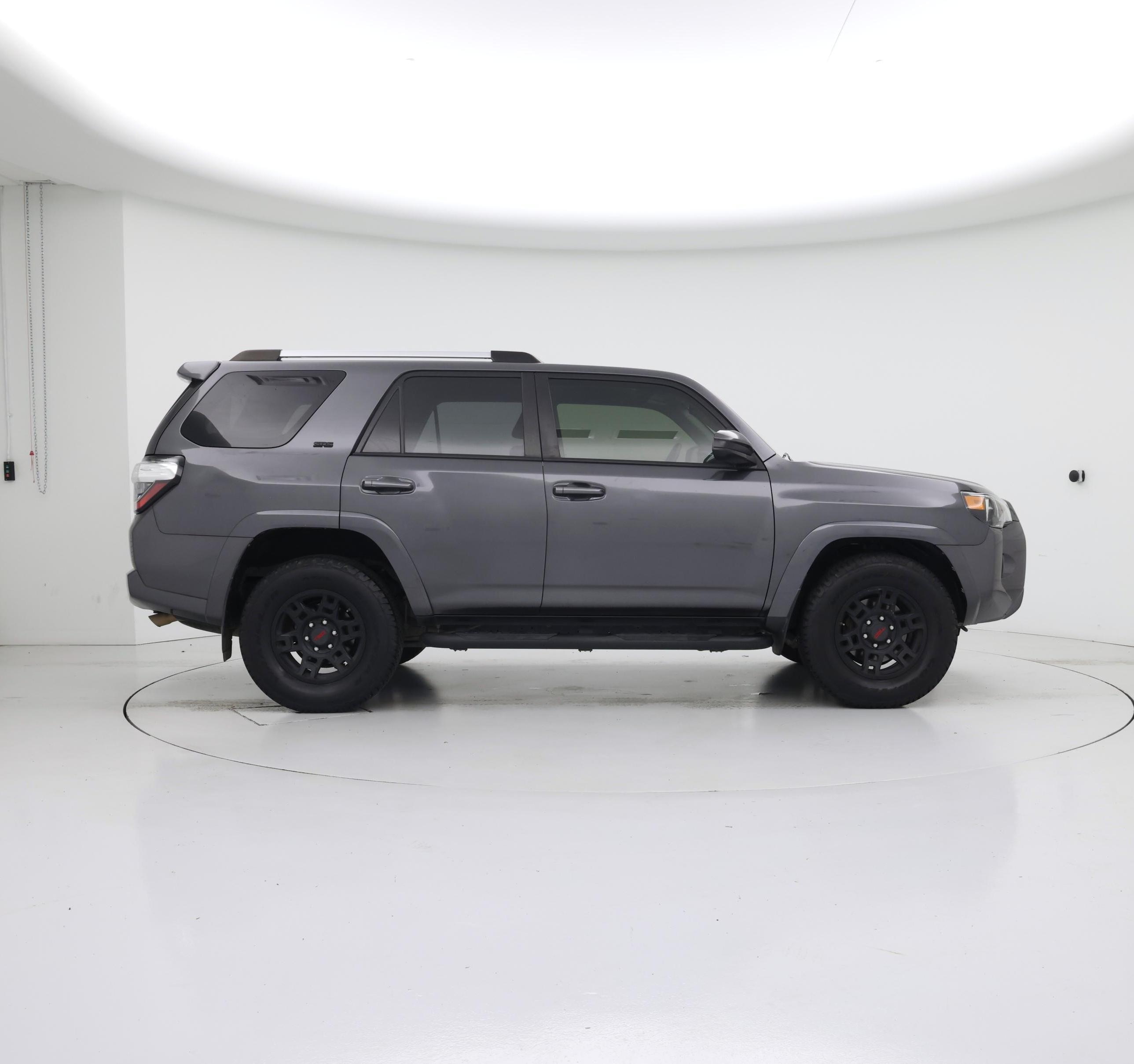 Thumbnail: 2020 Toyota 4Runner - 7