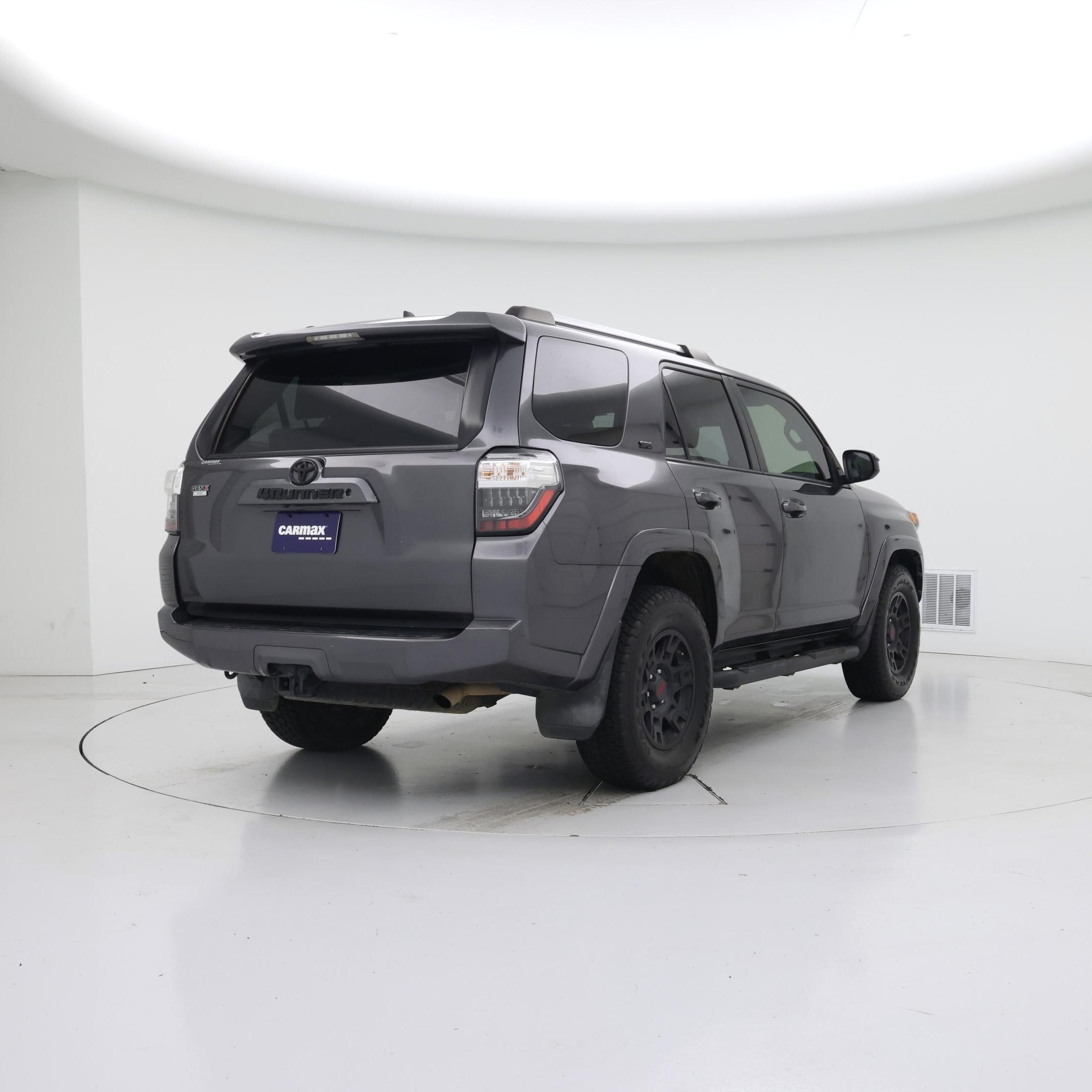 Thumbnail: 2020 Toyota 4Runner - 8