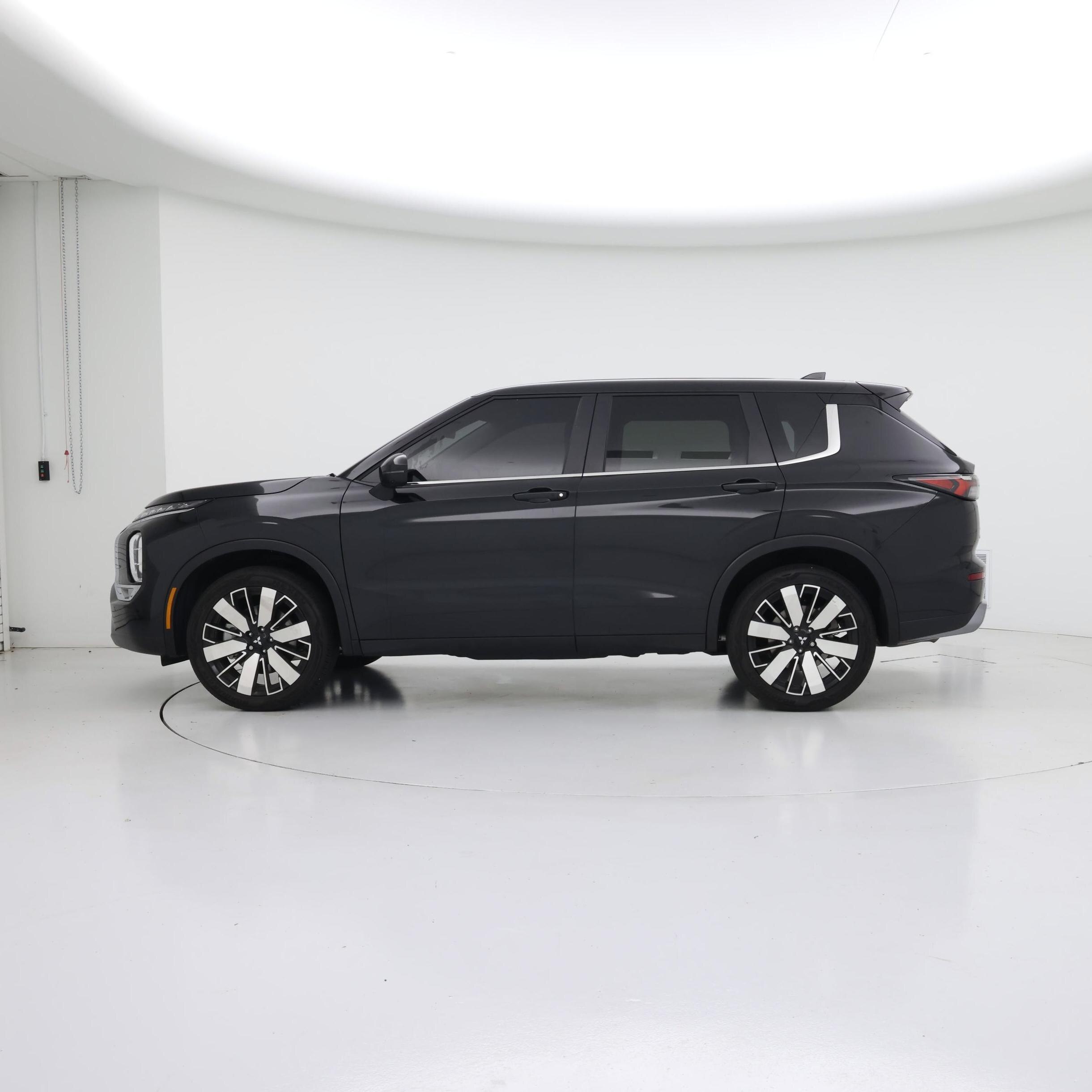 Thumbnail: 2024 Kia Forte - 3