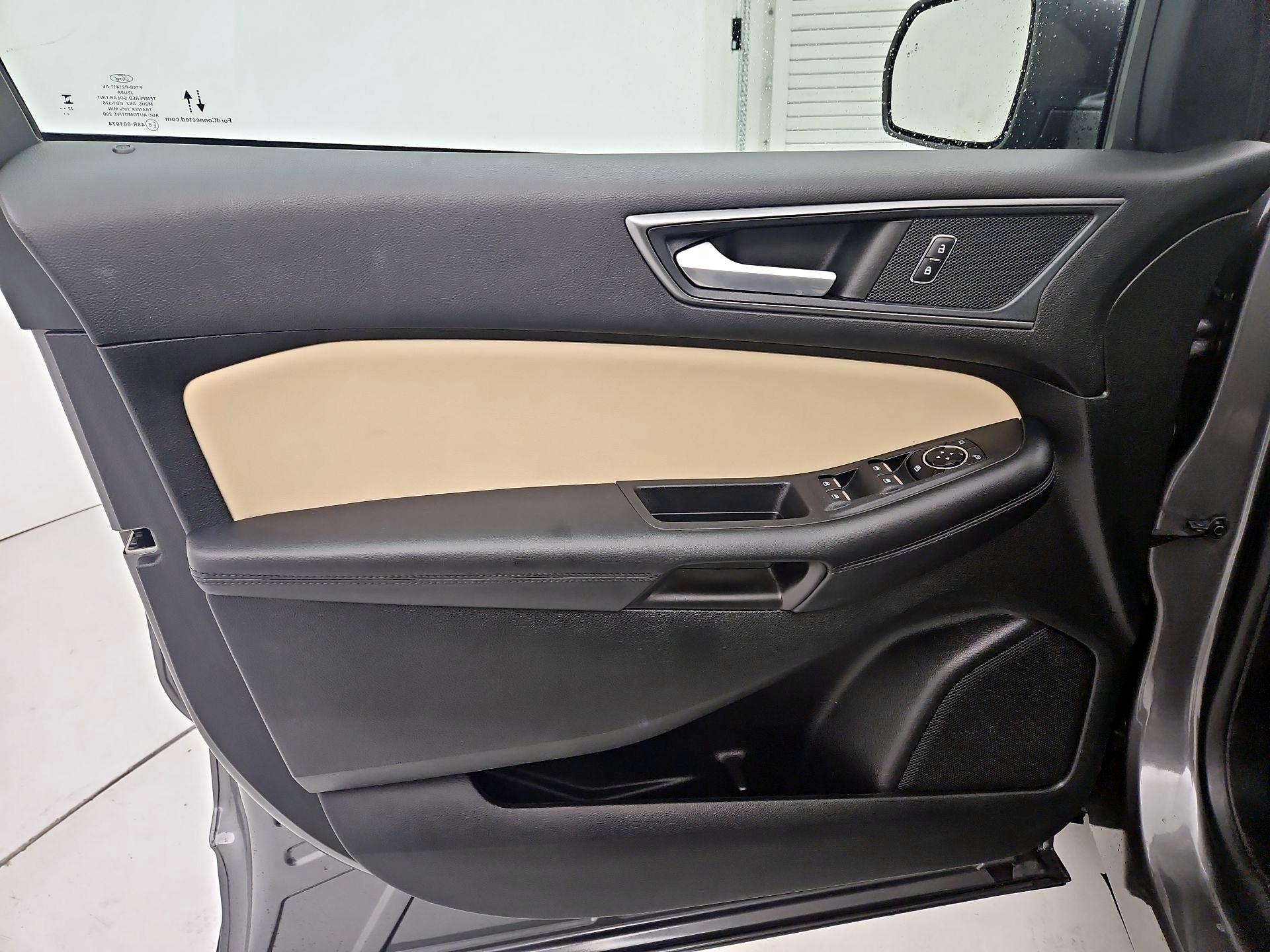 Thumbnail: 2023 Ford Edge - 12