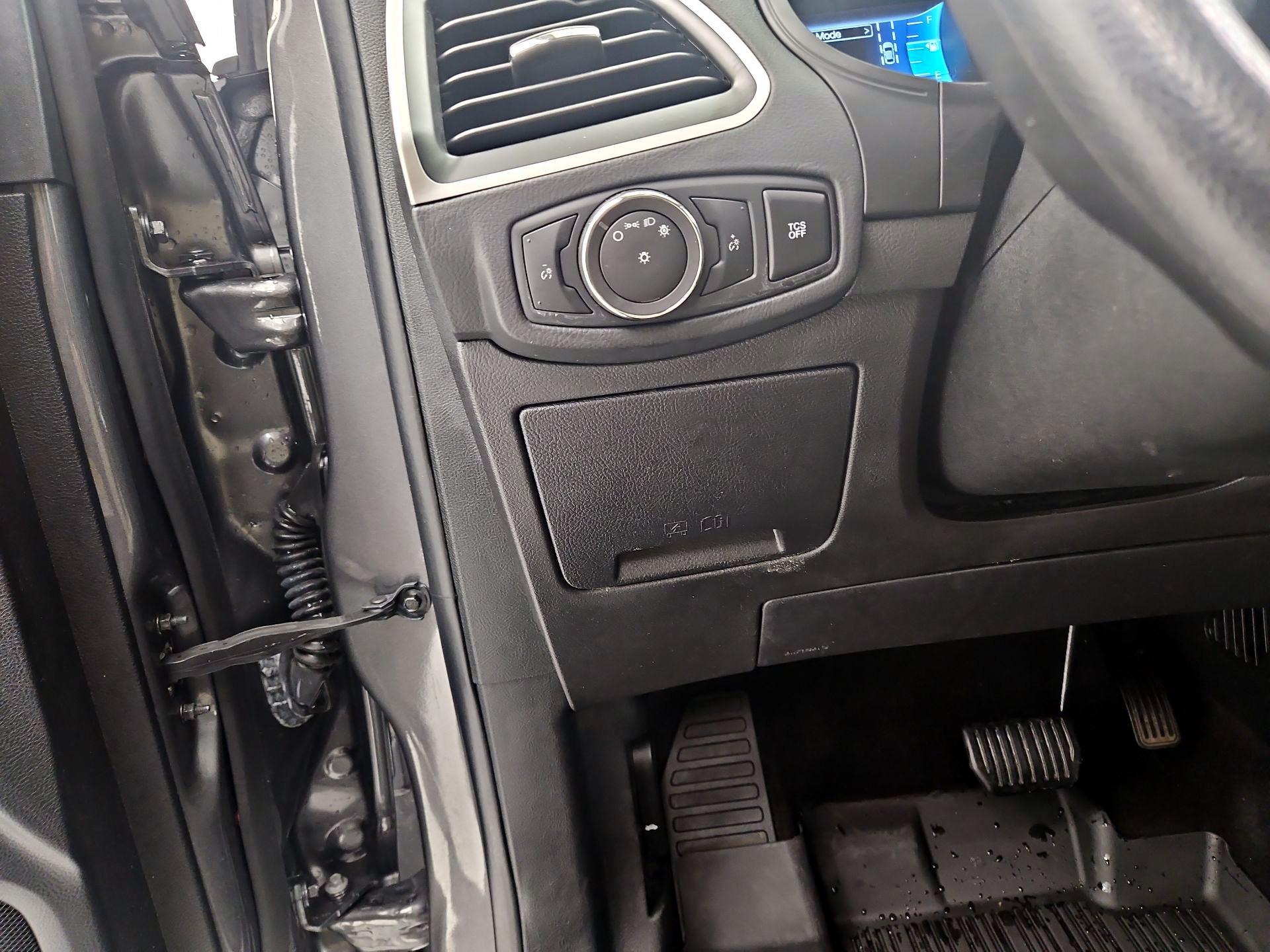 Thumbnail: 2023 Ford Edge - 13