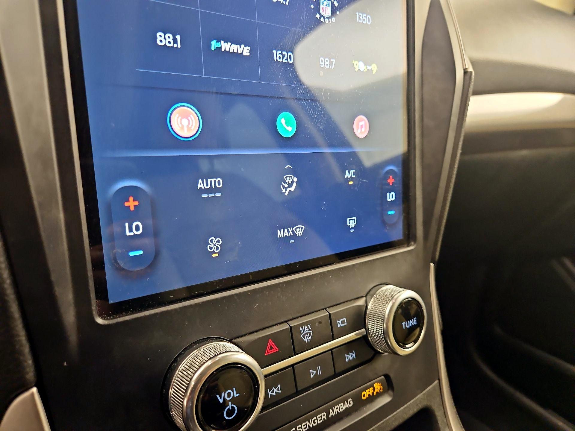 Thumbnail: 2023 Ford Edge - 16