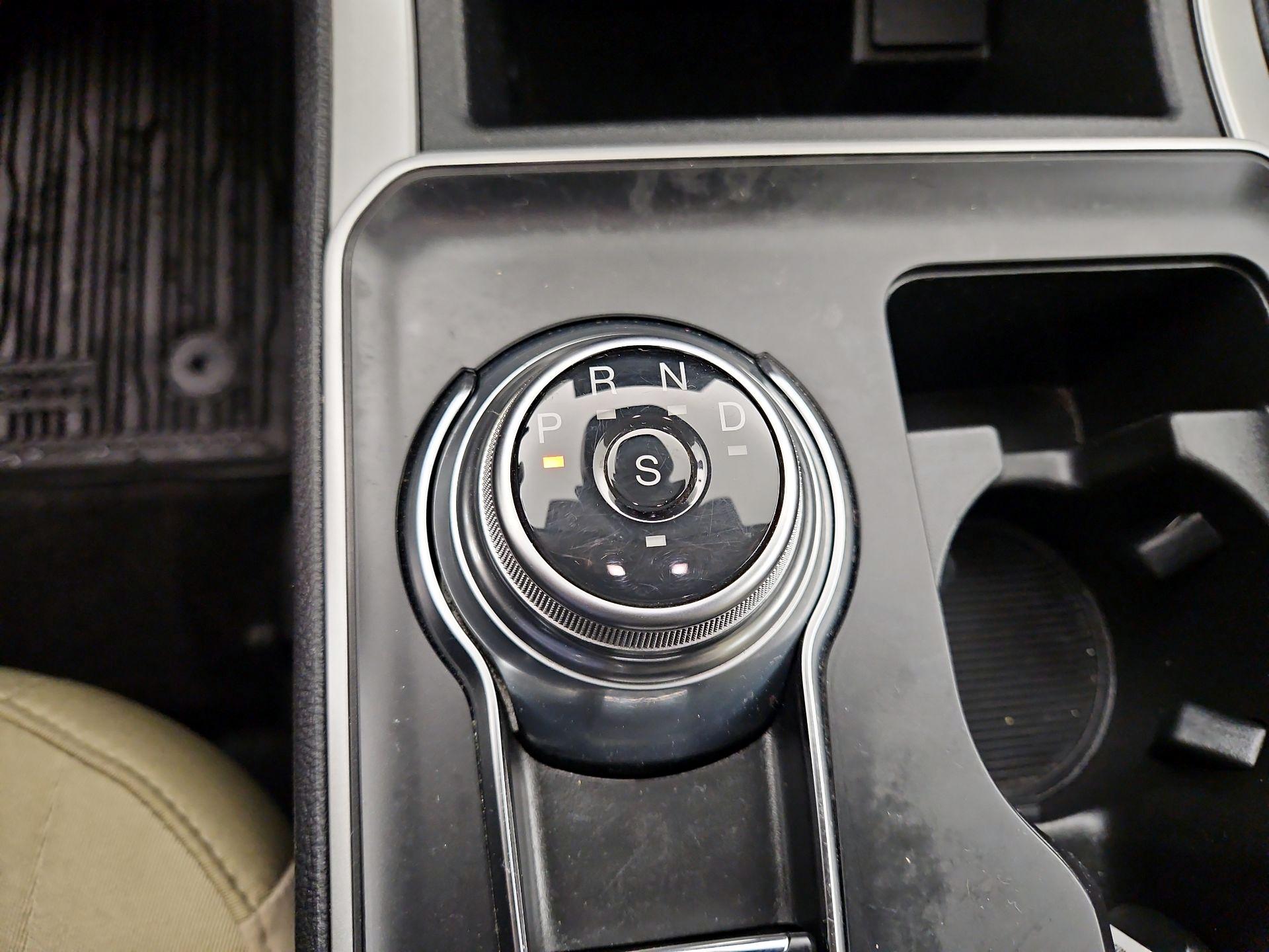 Thumbnail: 2023 Ford Edge - 17