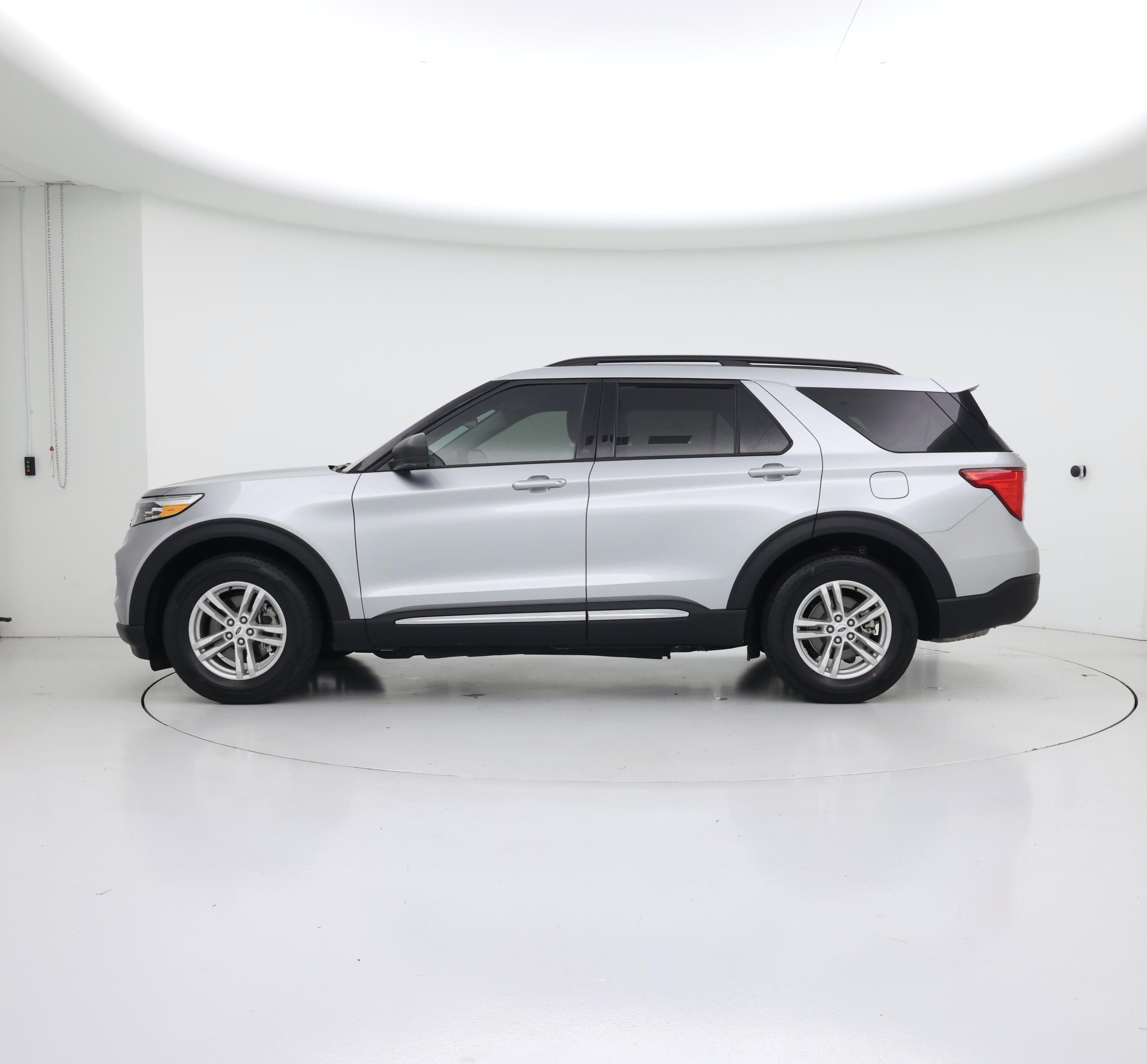 Thumbnail: 2024 Ford Explorer - 3