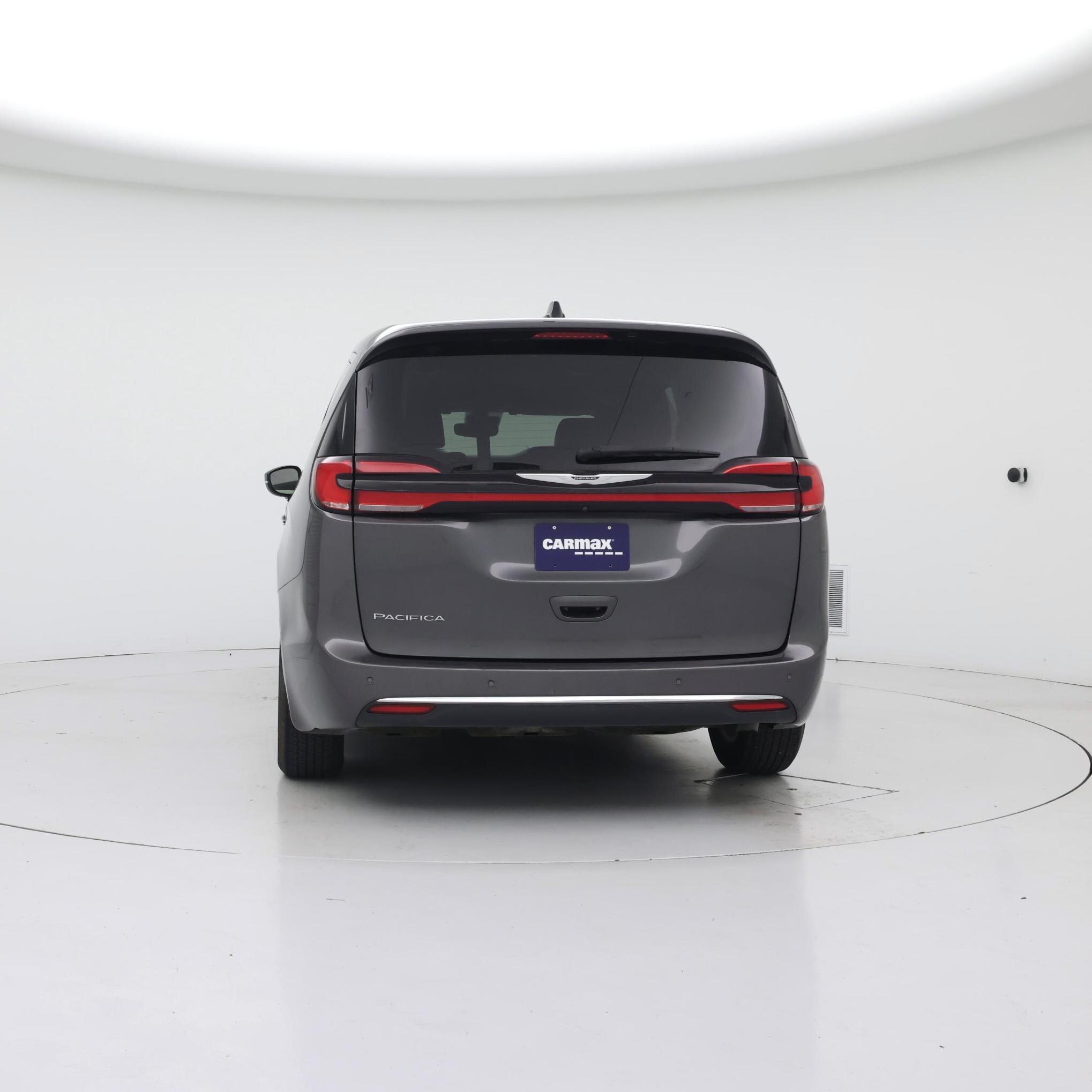 Thumbnail: 2023 Chrysler Pacifica - 6